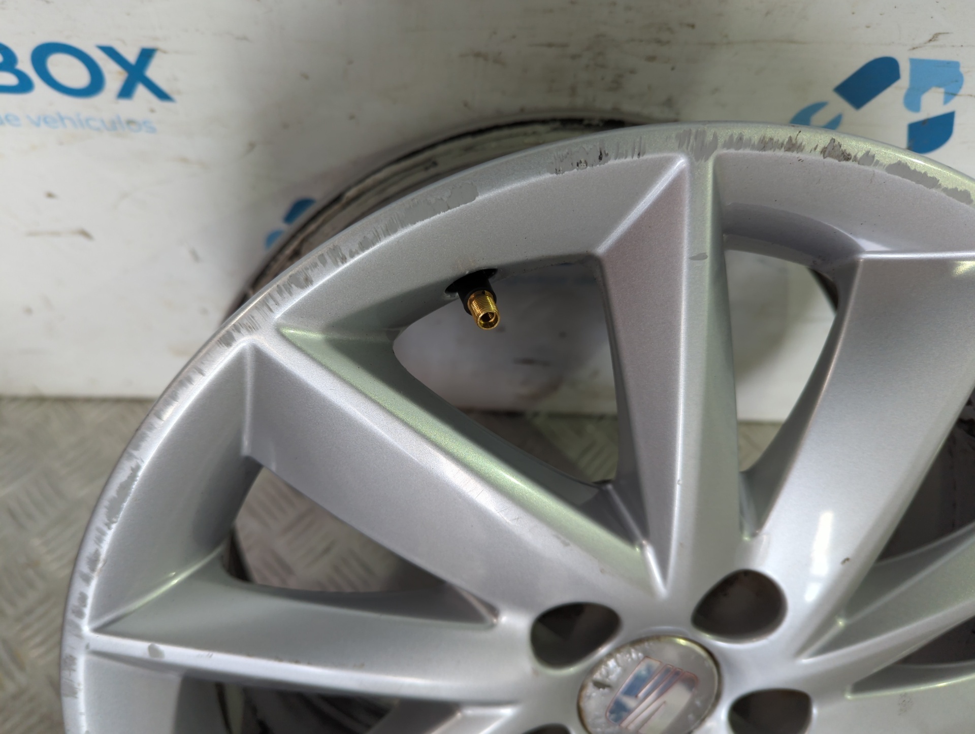 JUEGO LLANTAS SEAT IBIZA (6J5) - vista 4