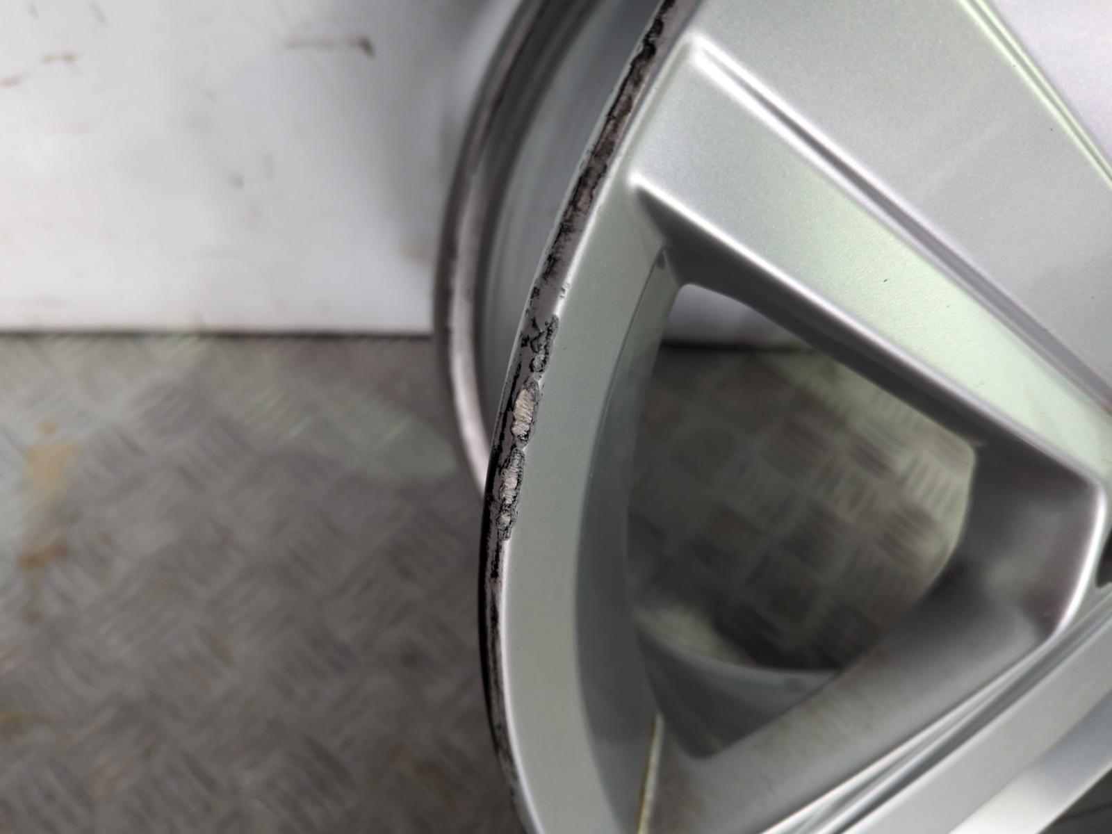 JUEGO LLANTAS VOLKSWAGEN GOLF VII LIM. - vista 8