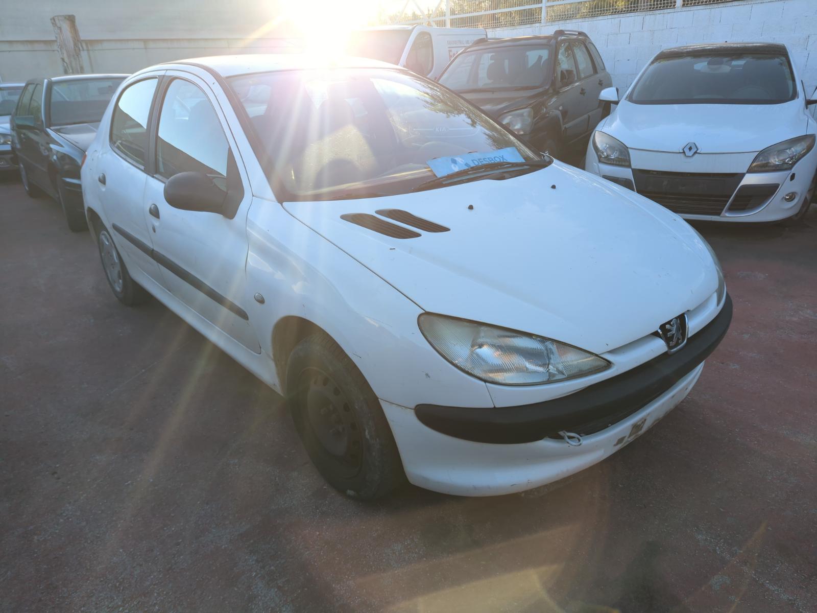 PEUGEOT 206 BERLINA