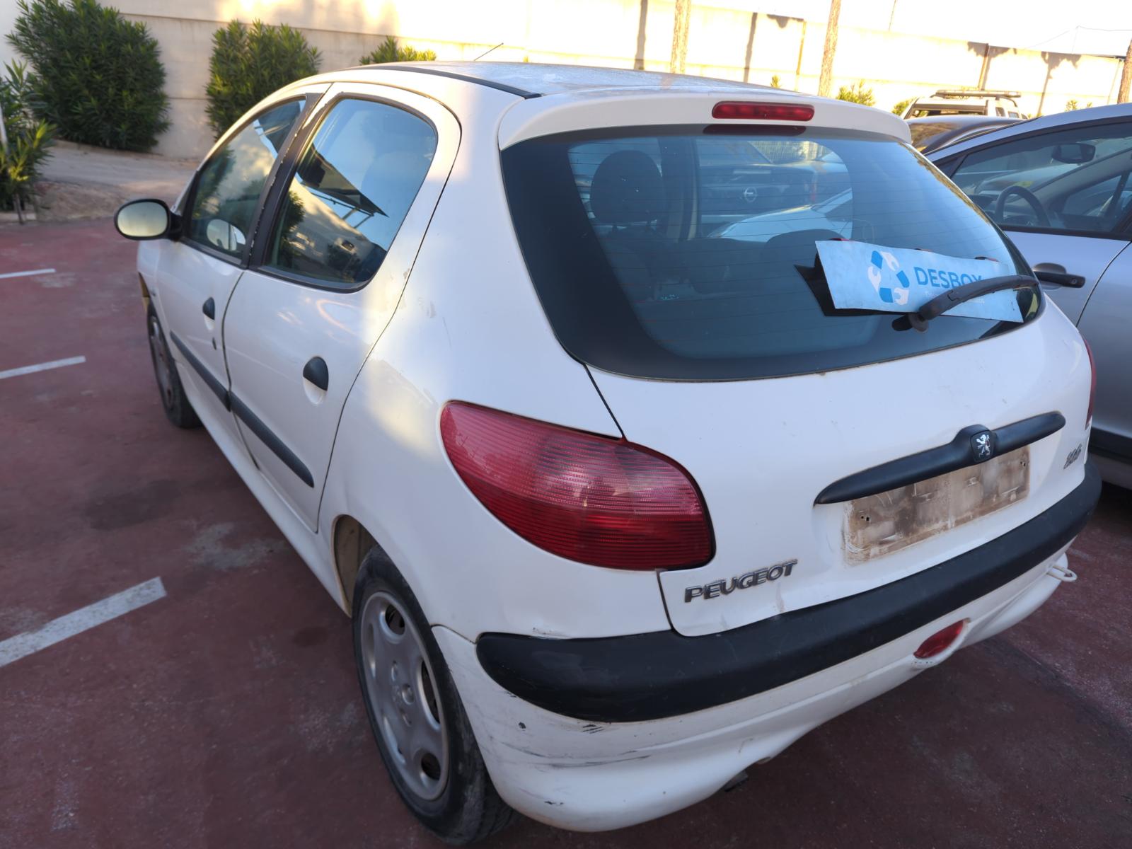 MOTOR PEUGEOT 206 BERLINA - recambio desguace - vista 11