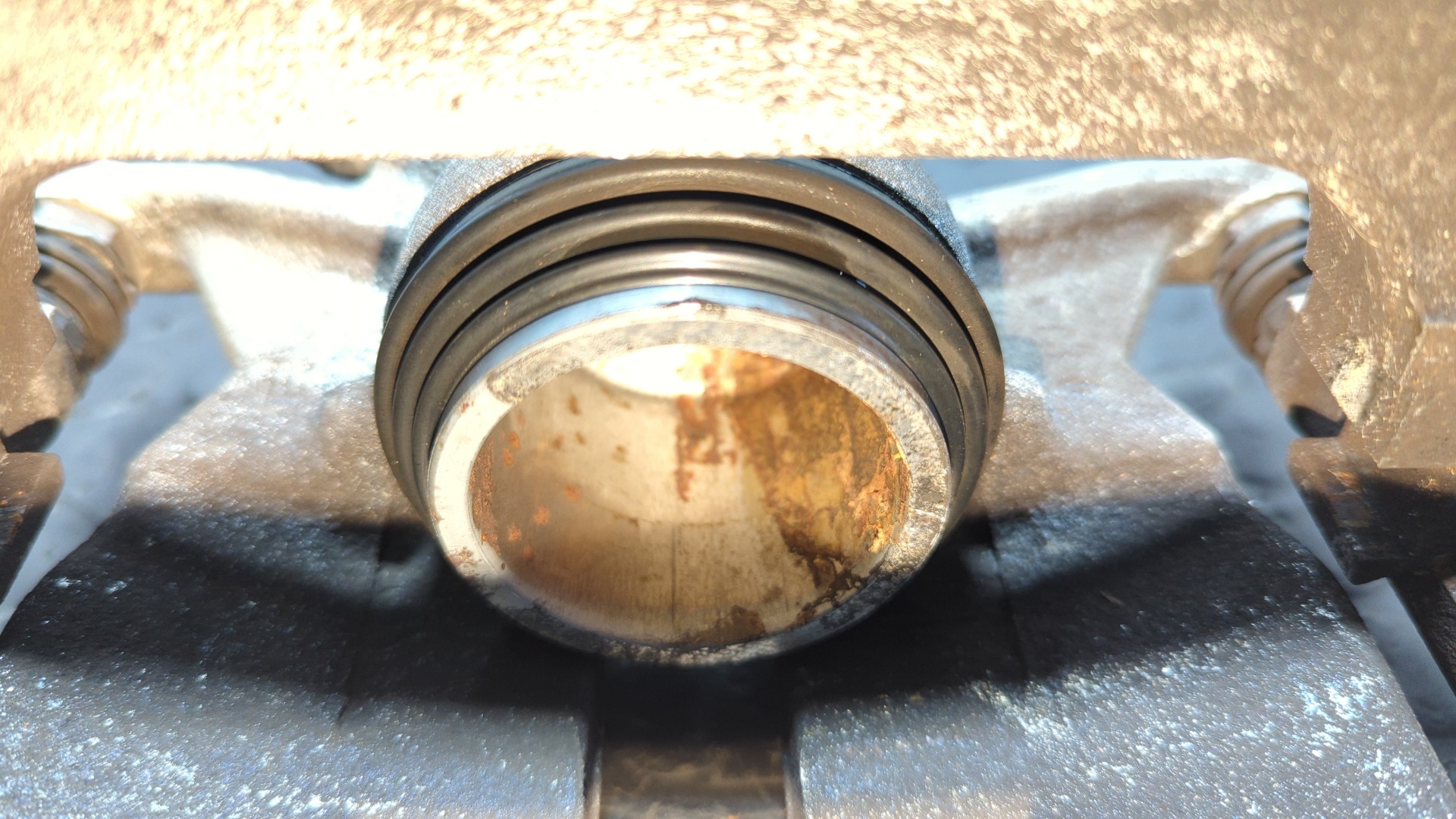 PINZA DE FRENO DELANTERA IZQUIERDA VOLKSWAGEN TIGUAN - vista 5