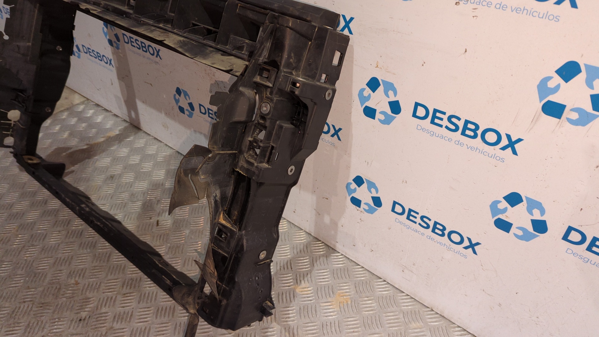 PANEL FRONTAL VOLKSWAGEN TIGUAN - vista 4