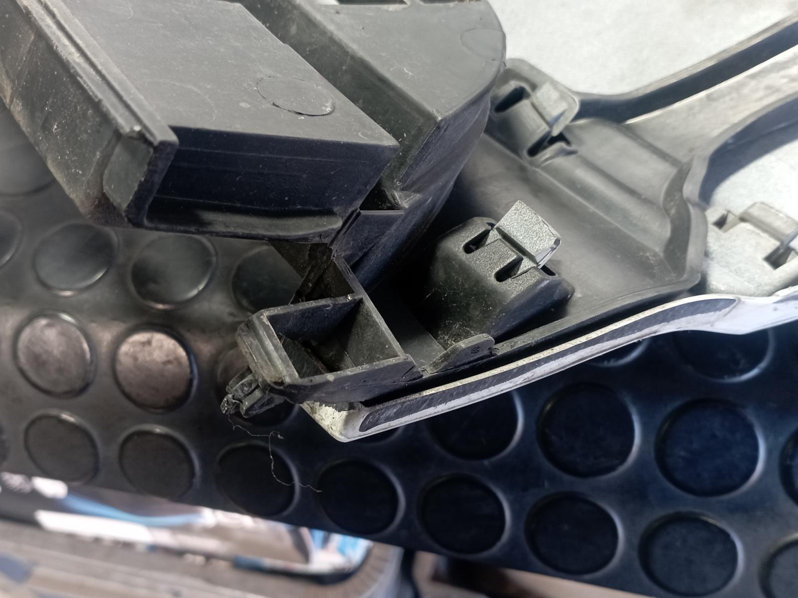 REJILLA DELANTERA CITROEN JUMPY - vista 4