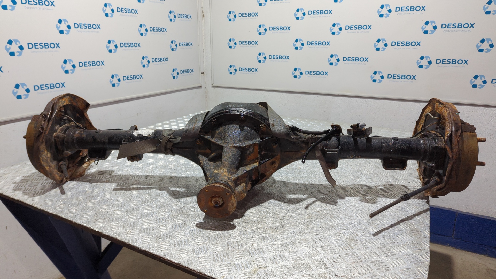 PUENTE TRASERO MITSUBISHI PAJERO