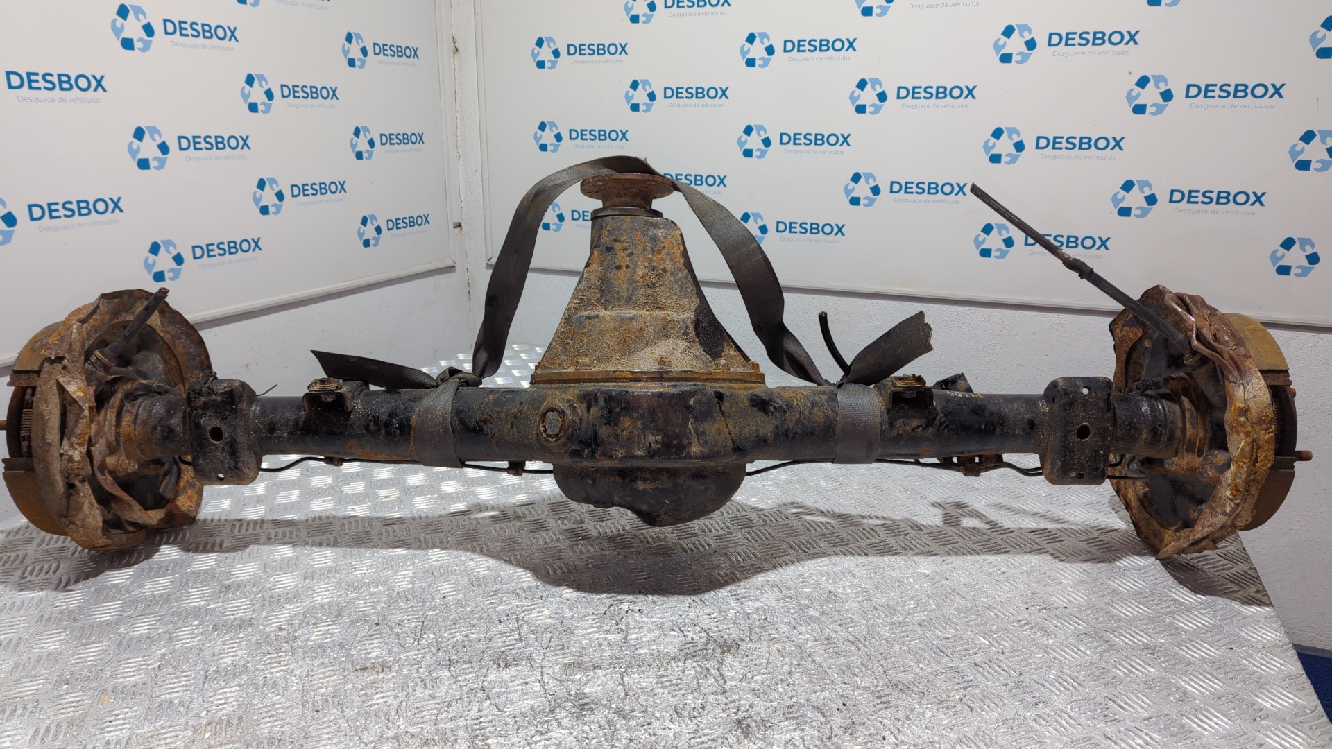 PUENTE TRASERO MITSUBISHI PAJERO - vista 2