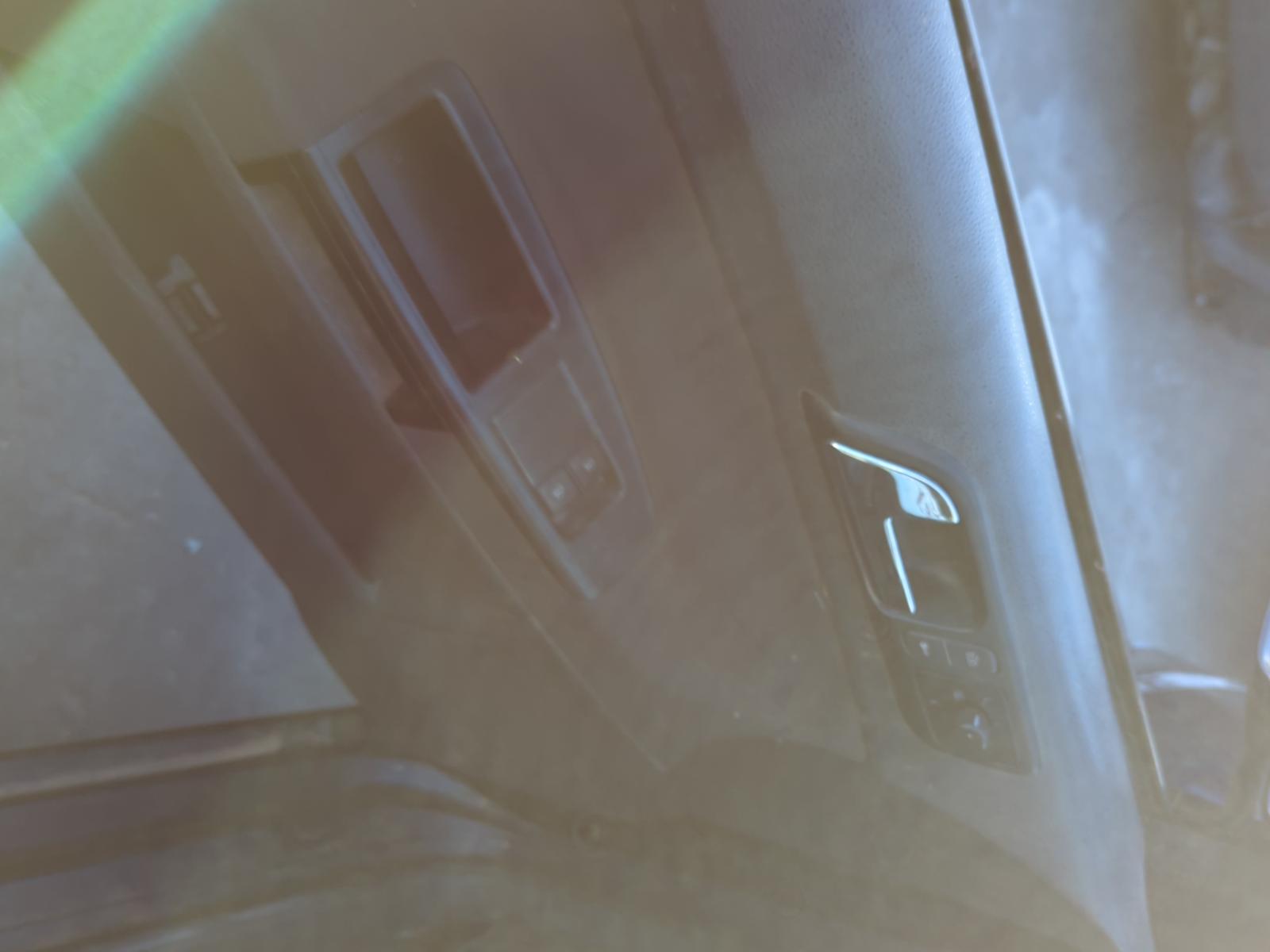 MANDO ELEVALUNAS DELANTERO IZQUIERDO VOLKSWAGEN POLO (9N1) - vista 3