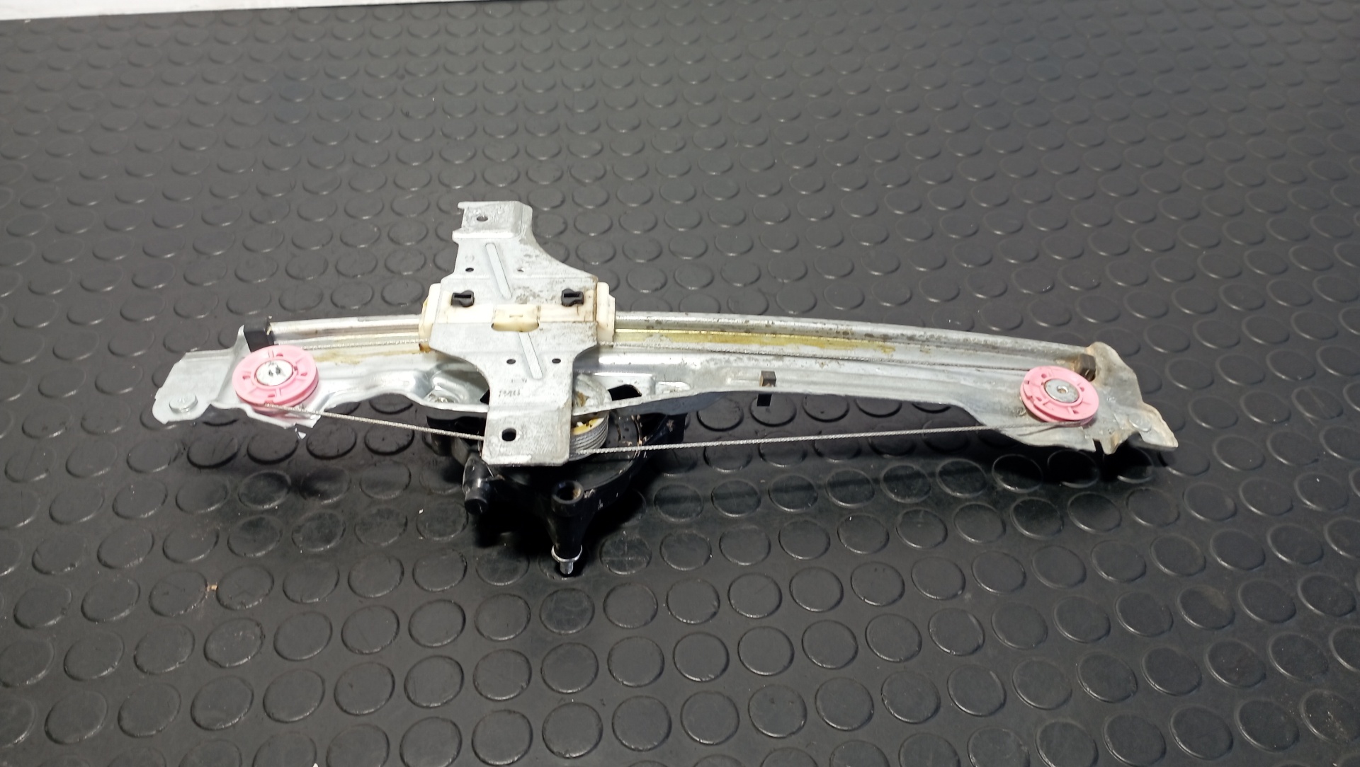 ELEVALUNAS TRASERO IZQUIERDO PEUGEOT 208 - vista 3