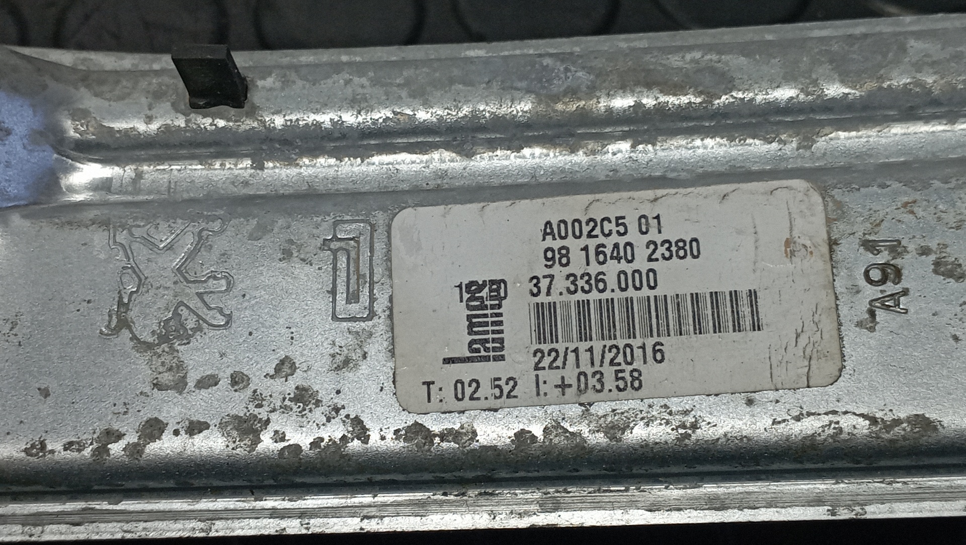 ELEVALUNAS TRASERO IZQUIERDO PEUGEOT 208 - vista 4