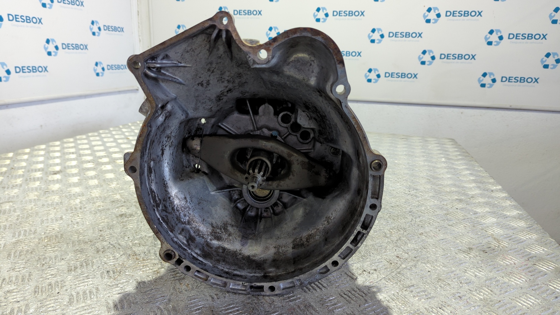 CAJA CAMBIOS BMW SERIE 3 BERLINA (E30) - vista 3