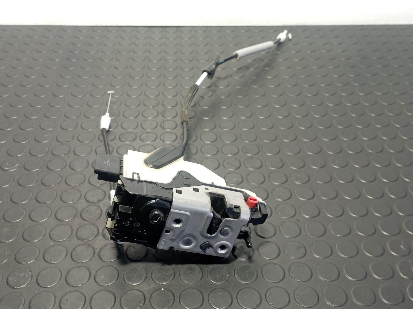 CERRADURA PUERTA TRASERA DERECHA PEUGEOT 208 - vista 4