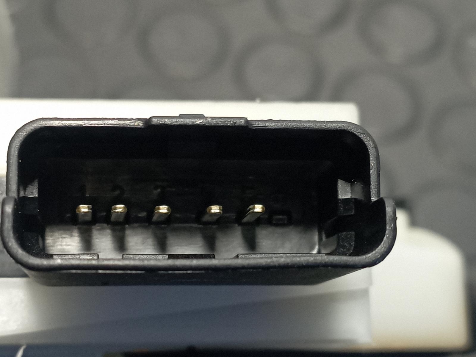 CERRADURA PUERTA TRASERA DERECHA PEUGEOT 208 - vista 2