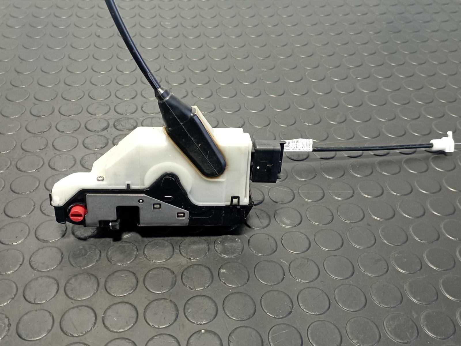 CERRADURA PUERTA TRASERA IZQUIERDA PEUGEOT 208 - vista 2