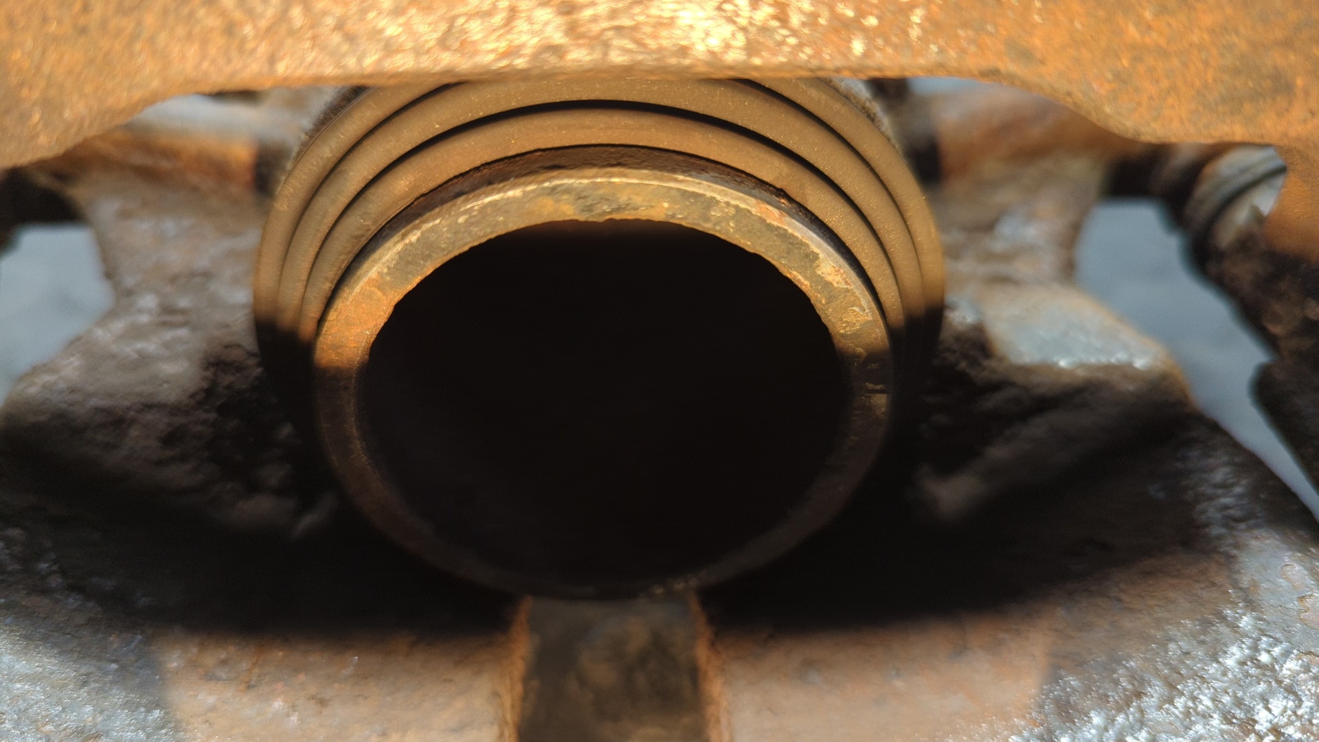 PINZA DE FRENO DELANTERA IZQUIERDA VOLKSWAGEN GOLF VII LIM. - vista 5