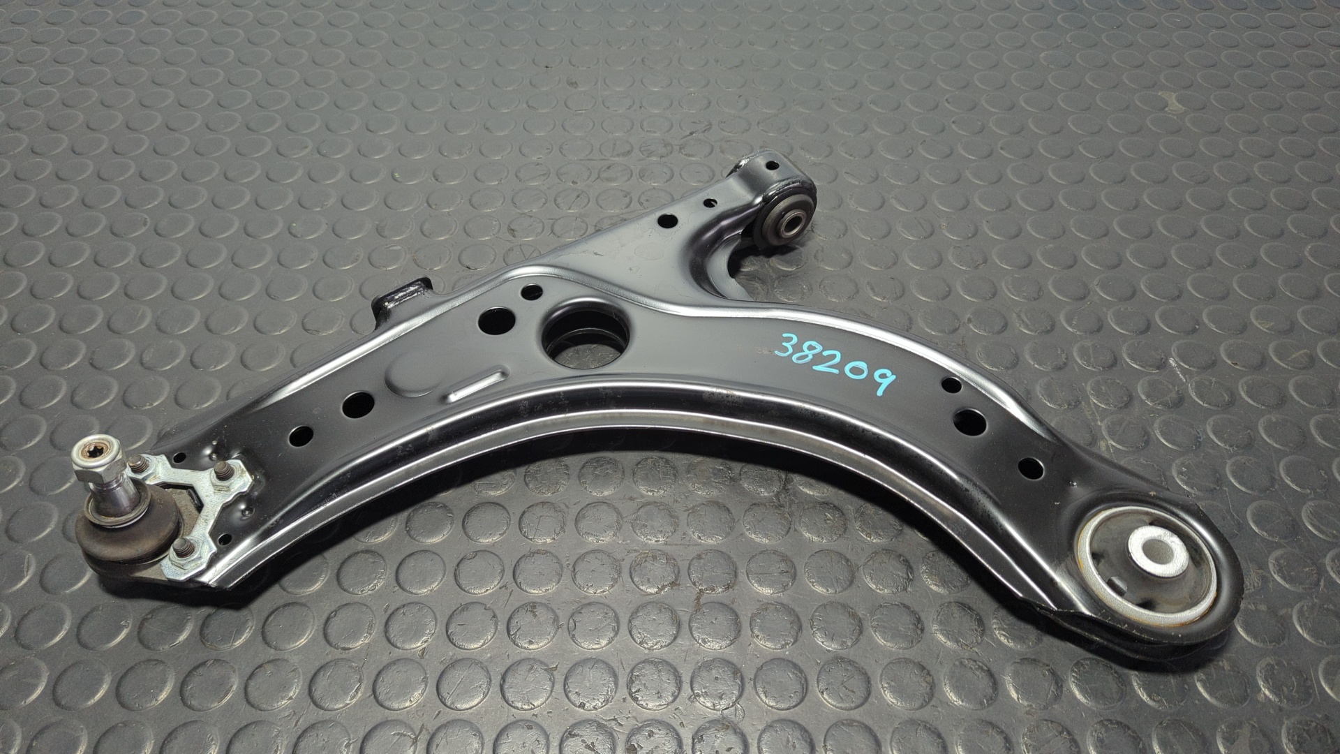 BRAZO DERECHO INFERIOR DELANTERO SEAT LEON (1M1)