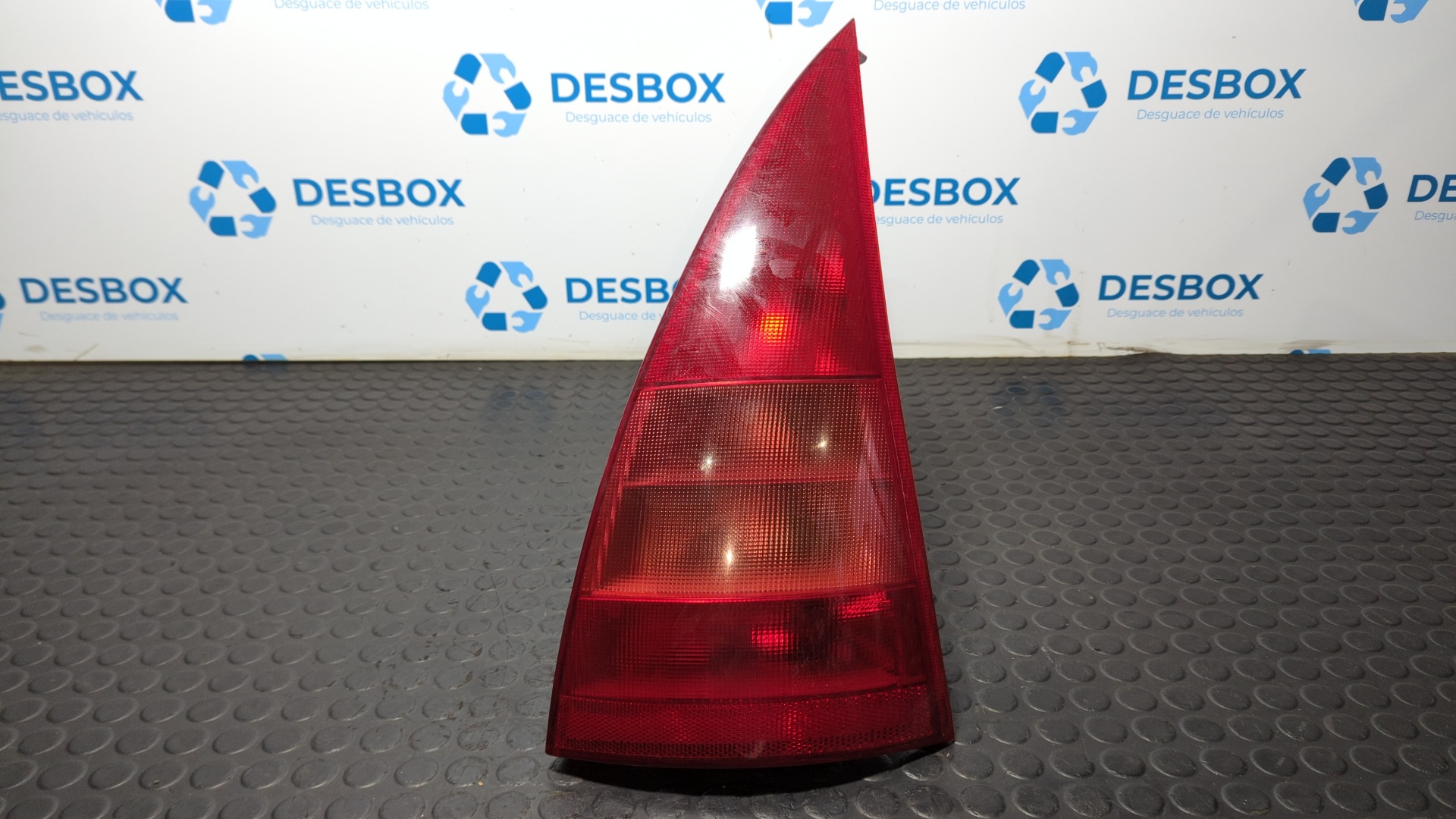 PILOTO TRASERO DERECHO CITROEN C3 1.1