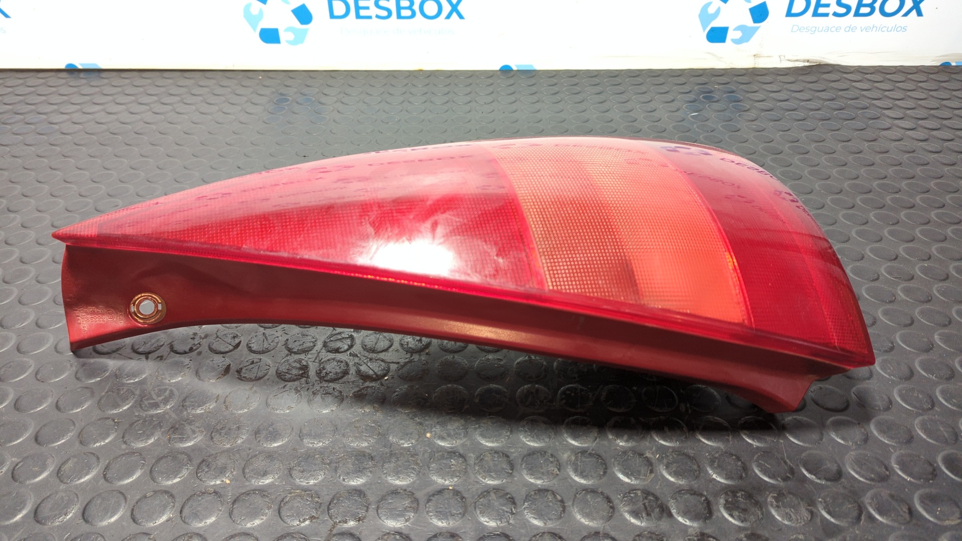 PILOTO TRASERO DERECHO CITROEN C3 1.1 - vista 2