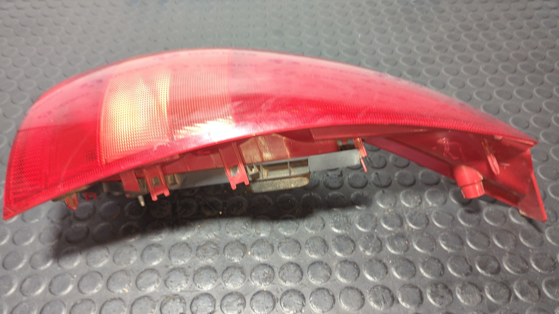 PILOTO TRASERO DERECHO CITROEN C3 1.1 - vista 3