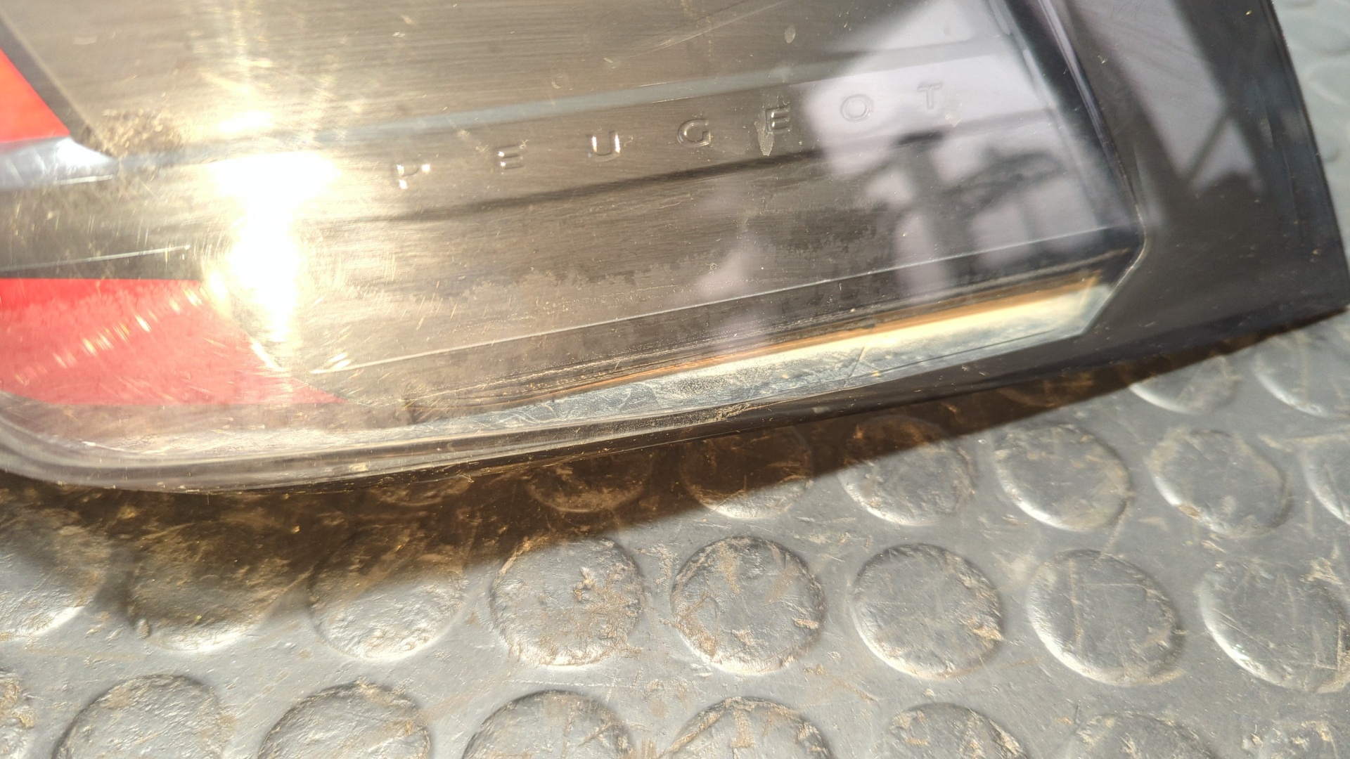 PILOTO TRASERO DERECHO PEUGEOT 2008 (--.2013->) - vista 3