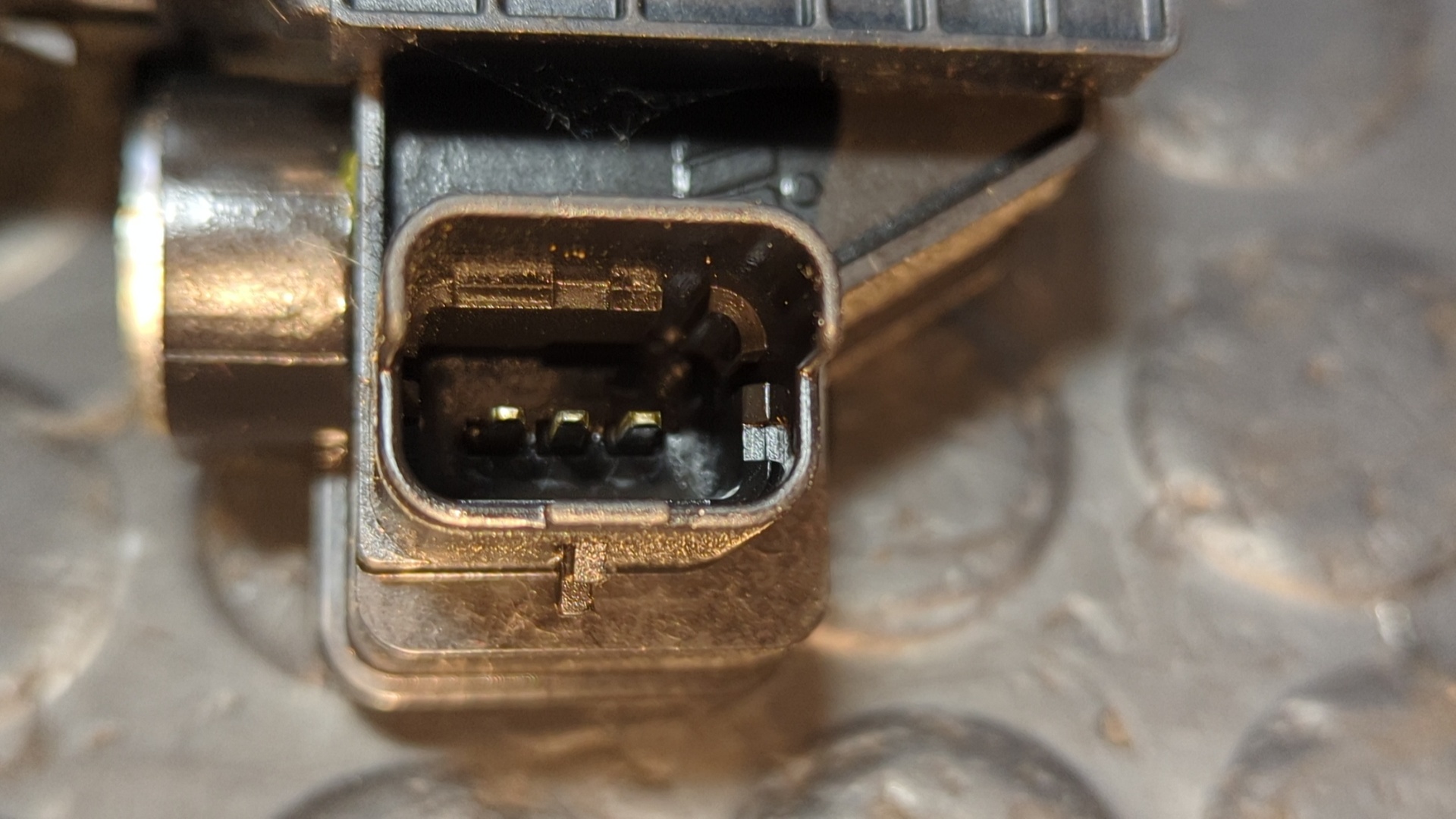 CERRADURA MALETERO / PORTON PEUGEOT 208 - vista 3