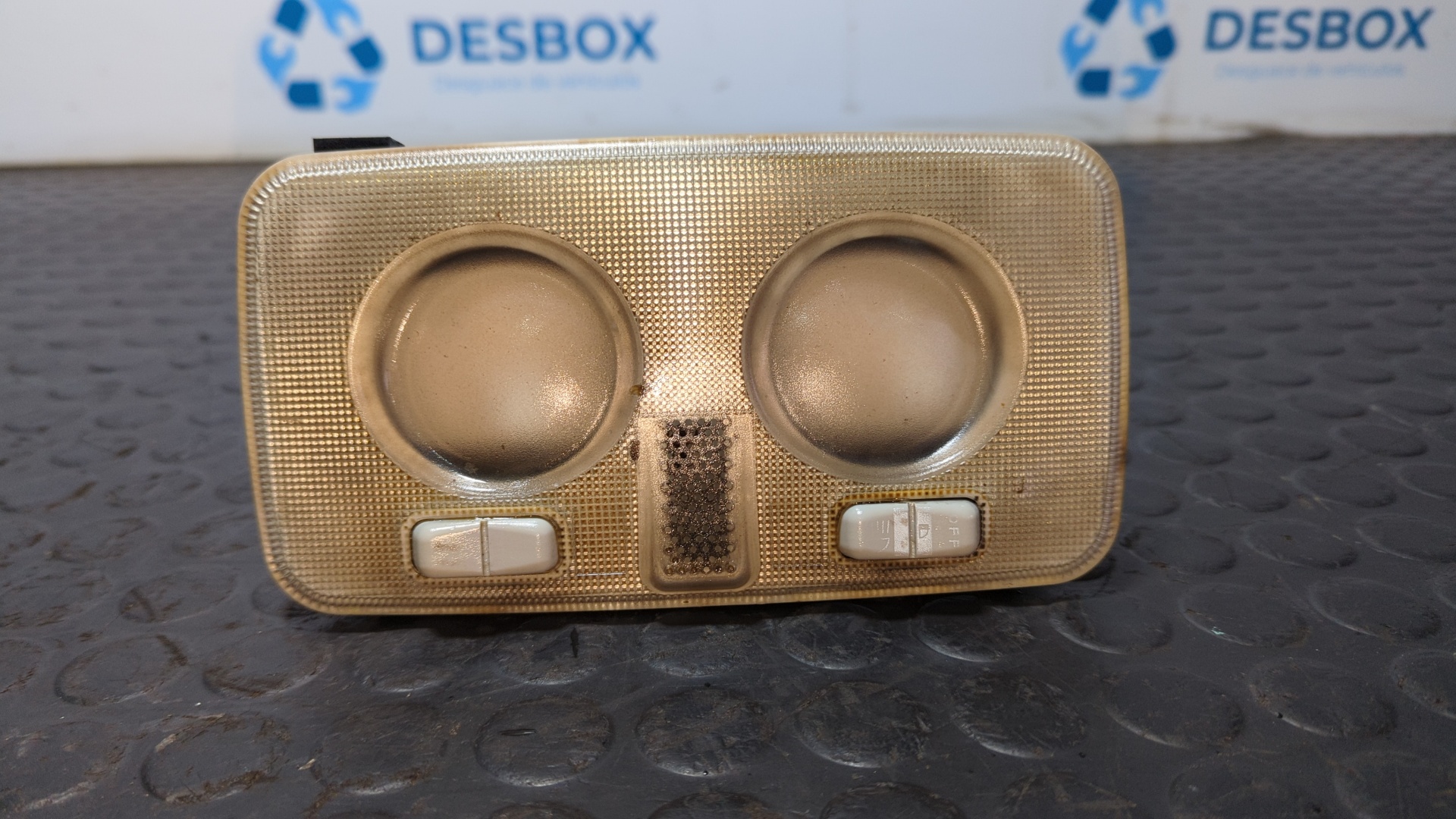 LUZ INTERIOR PEUGEOT BOXER CAJA CERR. TECHO ELEVADO (BAT.3450)(335)(2007 =>)