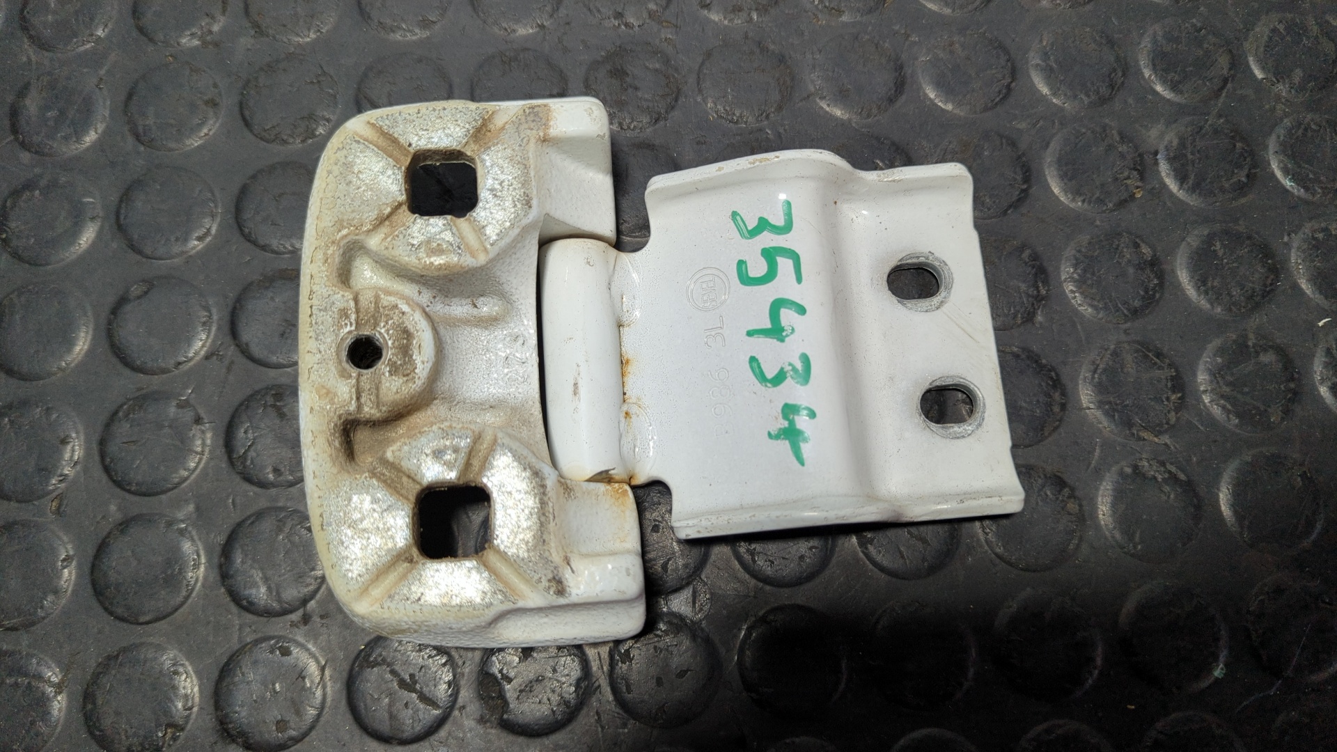 BISAGRA IZQUIERDA PORTON PEUGEOT BOXER CAJA CERR. TECHO ELEVADO (BAT.3450)(335)(2007 =>) - vista 2