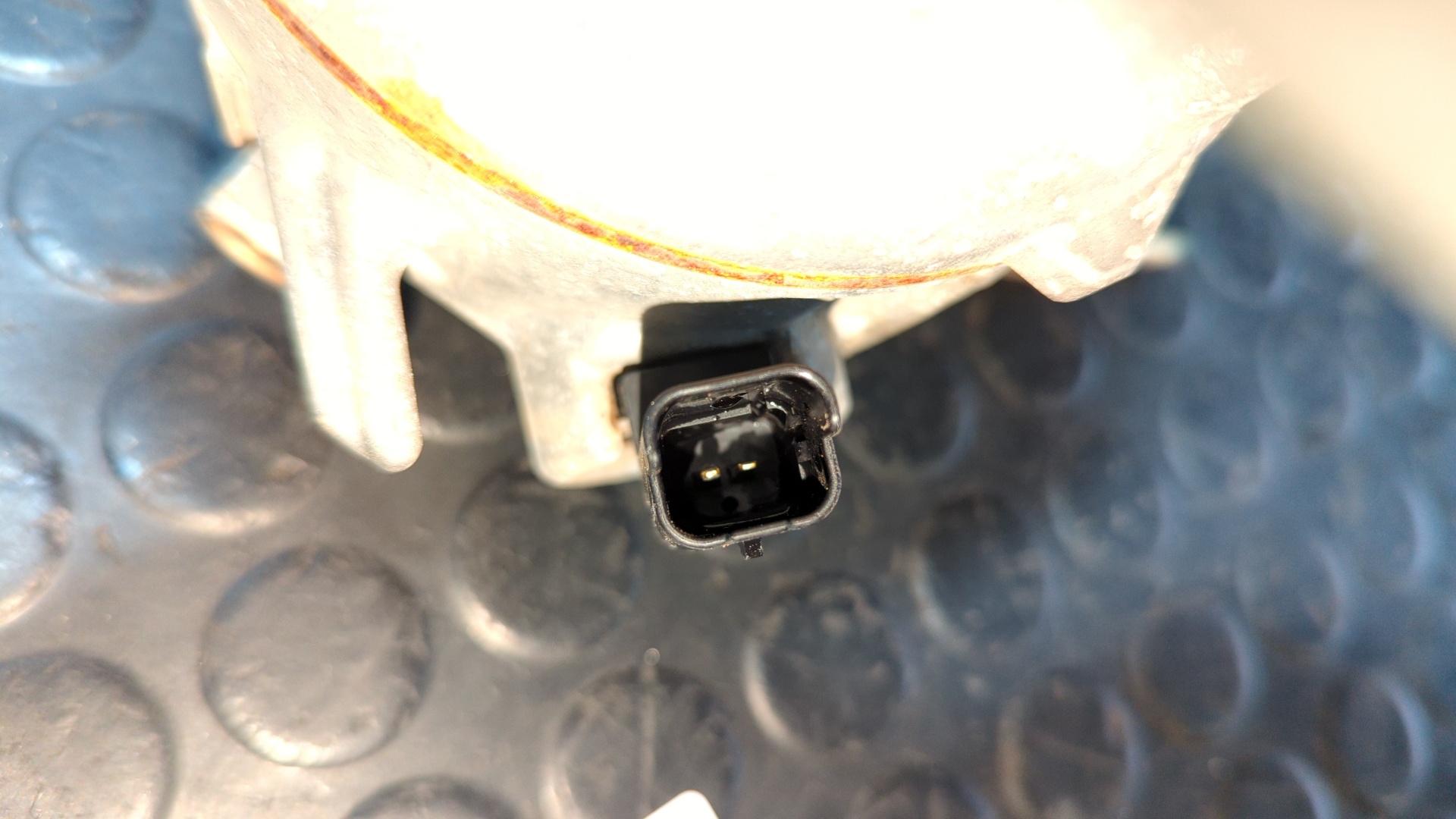 COMPRESOR AIRE ACONDICIONADO PEUGEOT 208 - vista 3