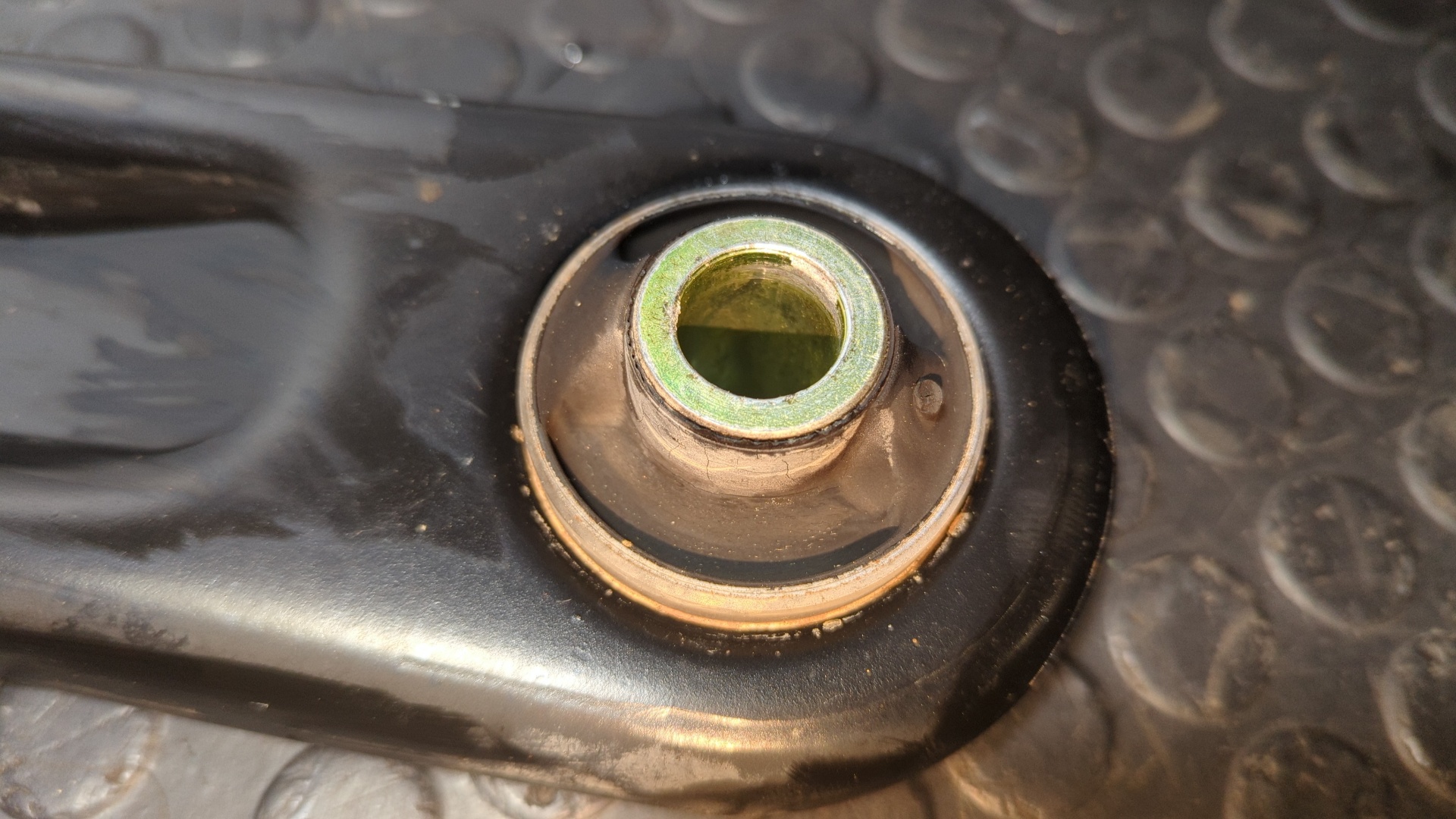 BRAZO IZQUIERDO INFERIOR DELANTERO PEUGEOT 208 - vista 3