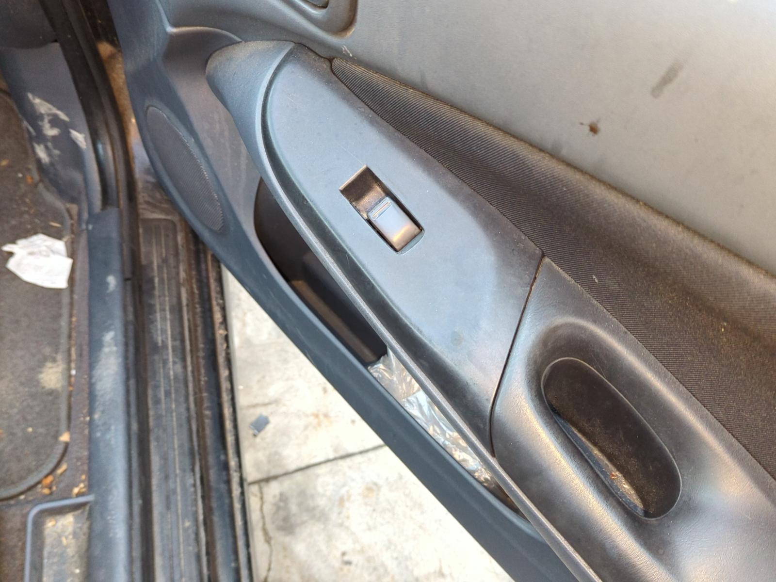 CINTURON DELANTERO DERECHO NISSAN ALMERA II Hatchback - vista 9