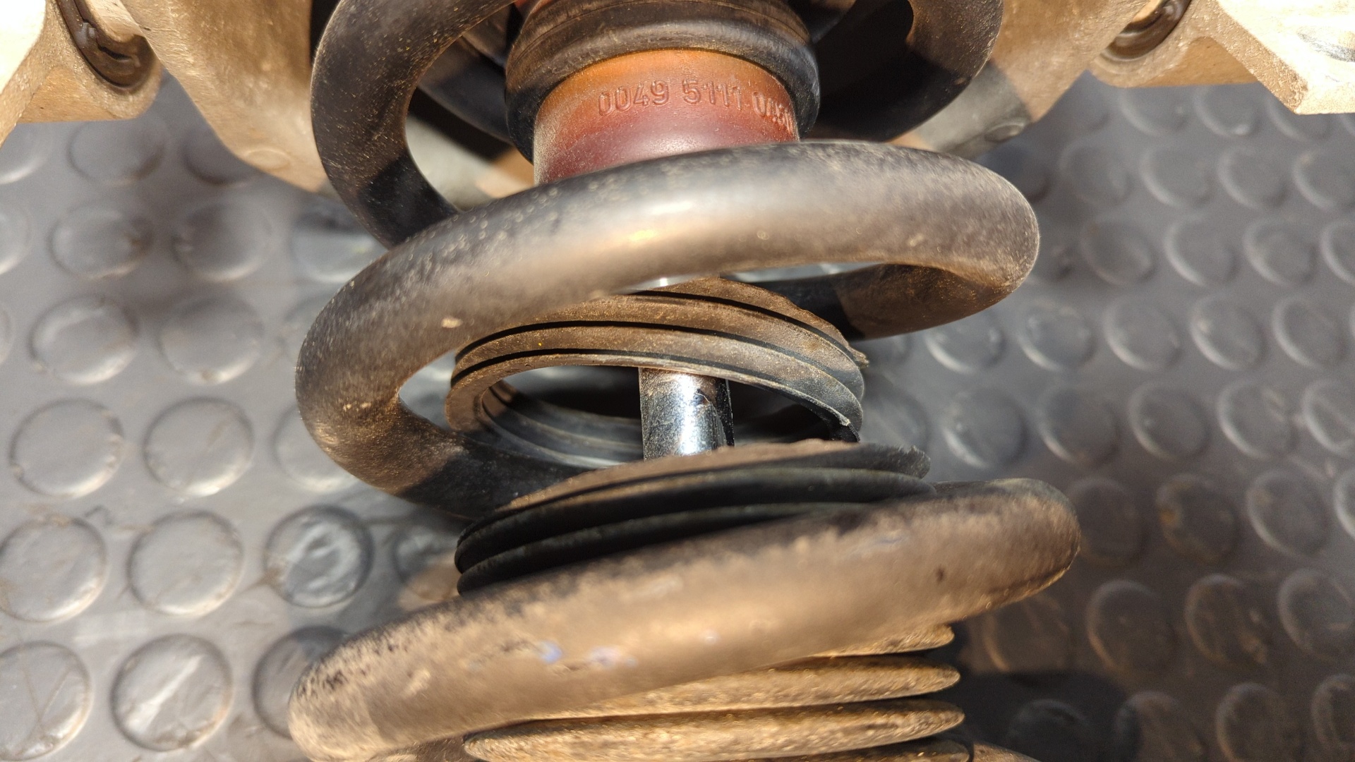 AMORTIGUADOR TRASERO IZQUIERDO PORSCHE CAYENNE (TYP 9PA) - vista 4