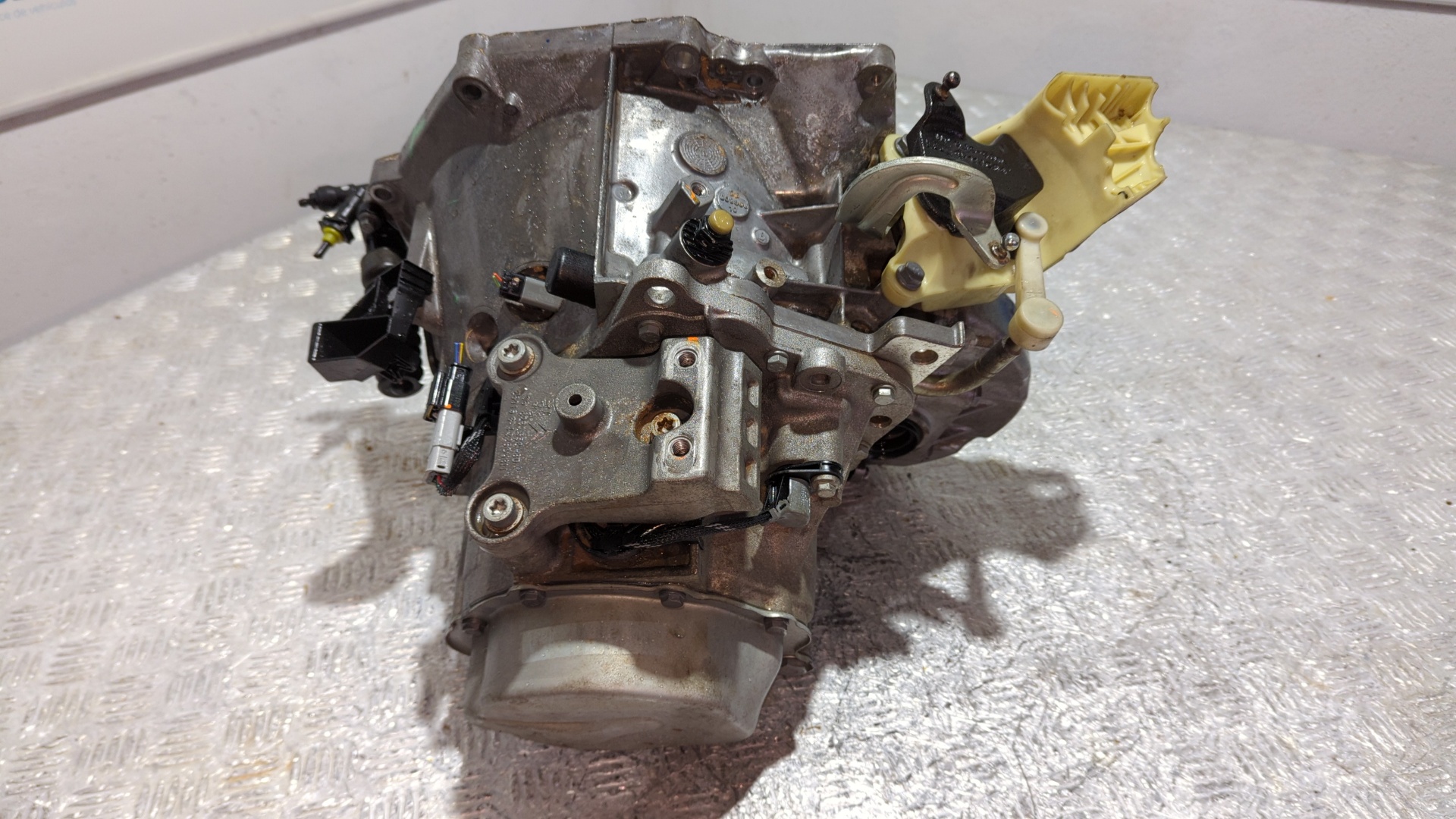 CAJA CAMBIOS PEUGEOT 208 - vista 3