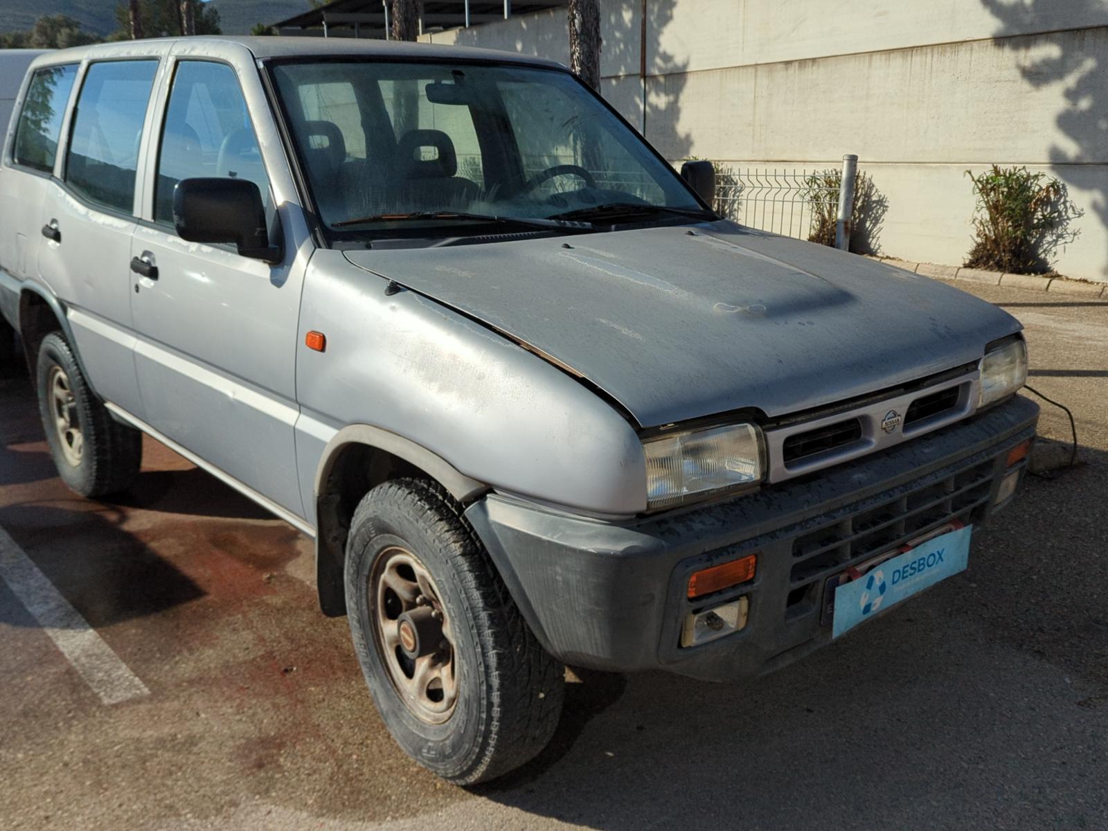 PILOTO TRASERO IZQUIERDO PARAGOLPES NISSAN TERRANO II
