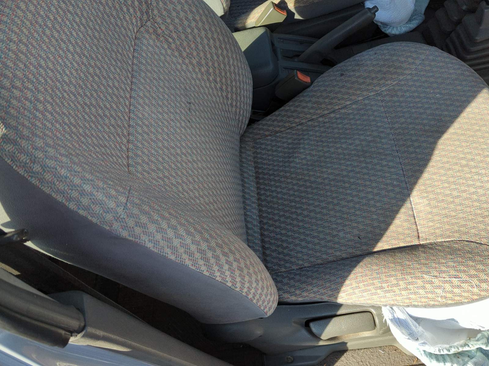 PILOTO TRASERO IZQUIERDO PARAGOLPES NISSAN TERRANO II - vista 11