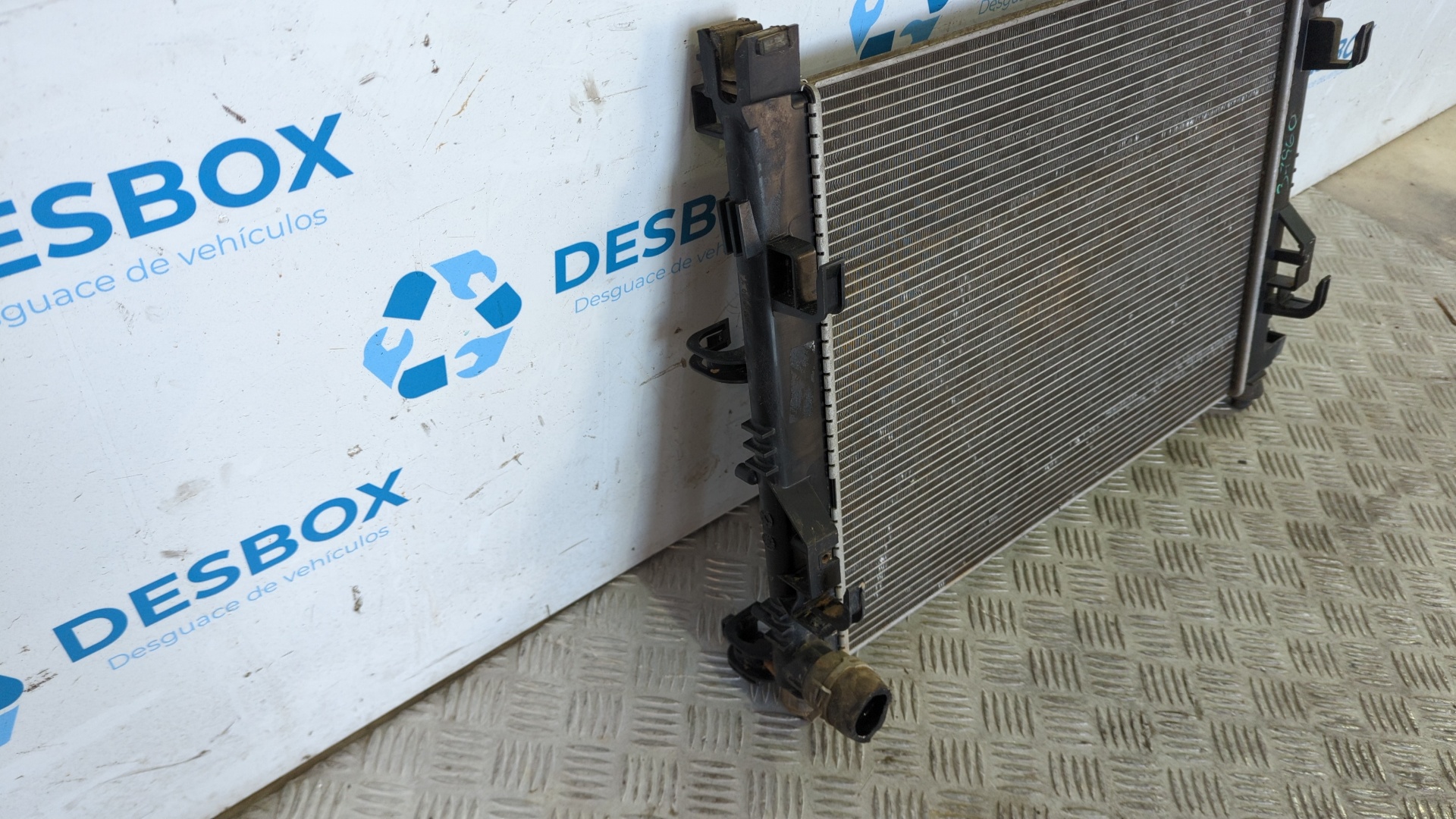 RADIADOR AGUA DACIA SANDERO - vista 4