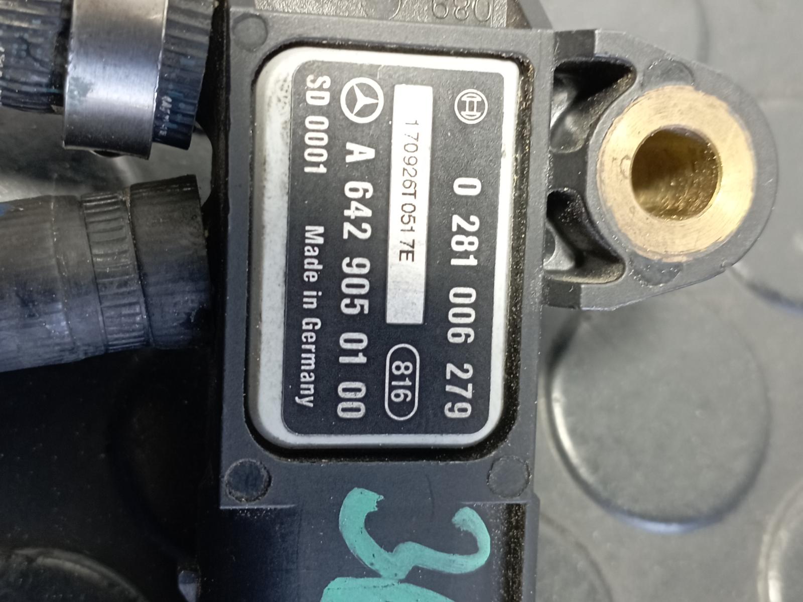 SENSOR PRESION MERCEDES-BENZ CLASE C (W204) LIM. - vista 2