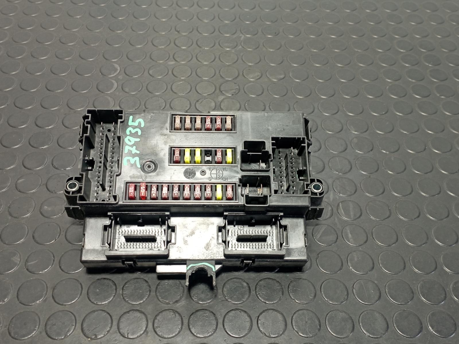 CAJA RELES / FUSIBLES PEUGEOT BOXER Furgoneta