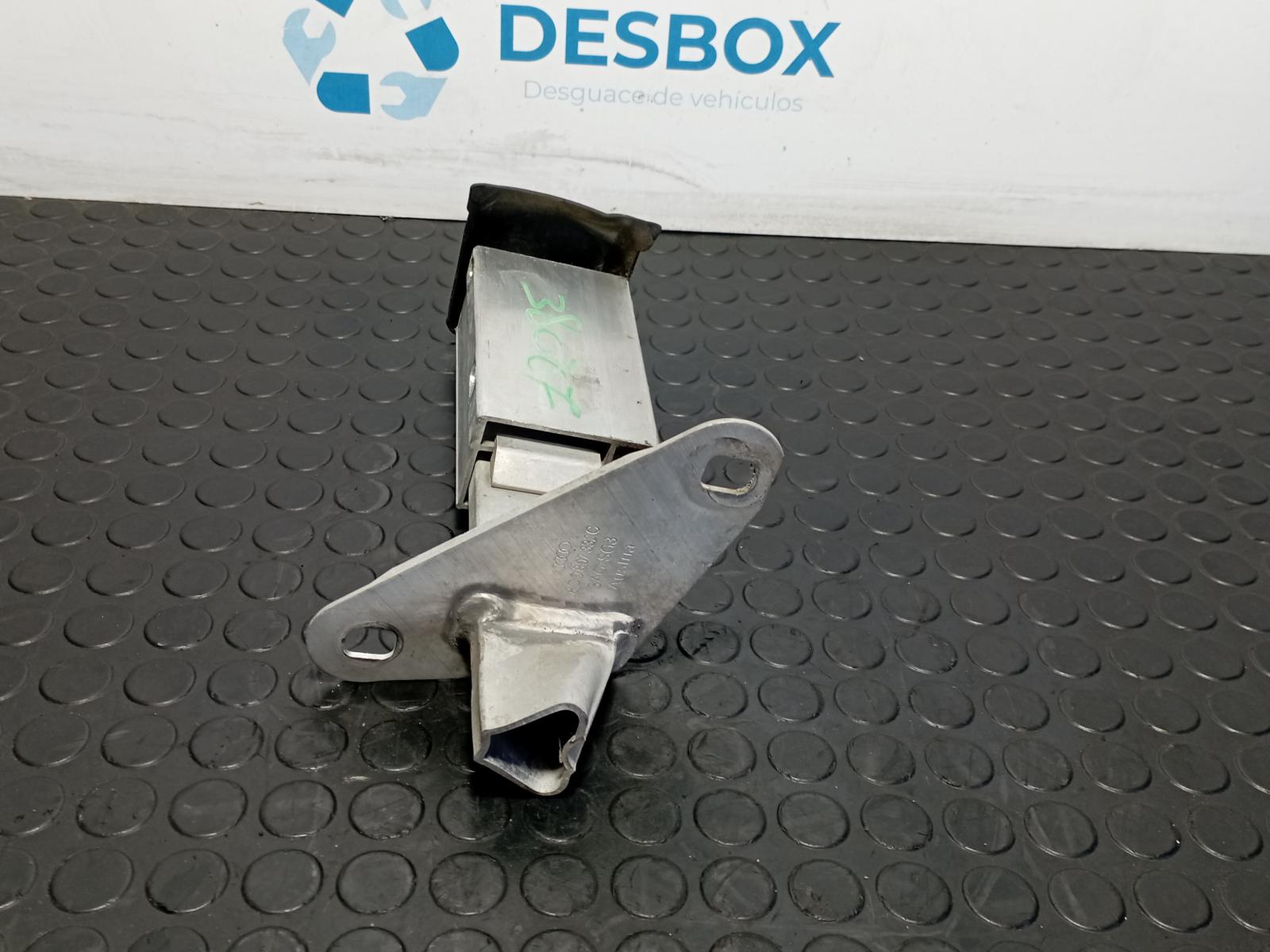 PUNTERA PARAGOLPES TRASERA DERECHA AUDI A4 BERLINA (B5) - vista 3