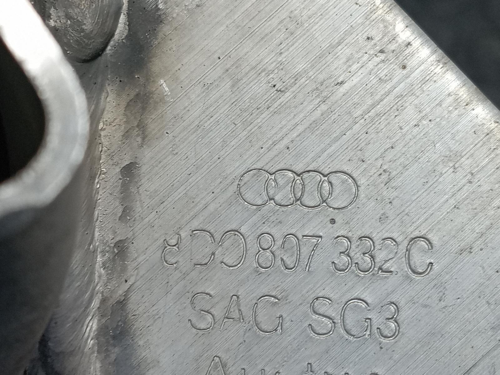 PUNTERA PARAGOLPES TRASERA DERECHA AUDI A4 BERLINA (B5) - vista 5