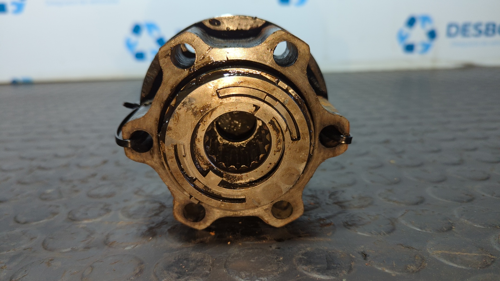 CUBOS DE BLOQUEO ISUZU TROOPER - vista 2