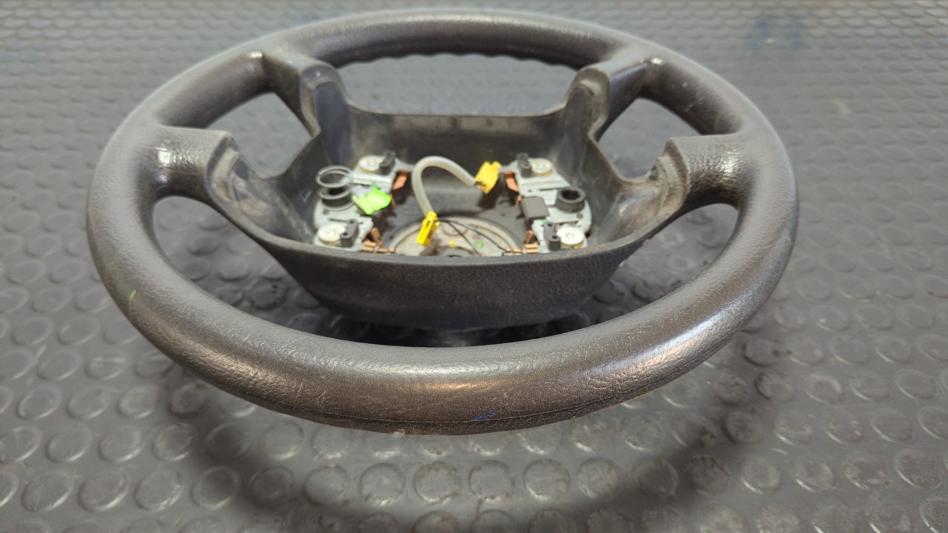 VOLANTE SKODA FABIA (6Y2/6Y3) - vista 3