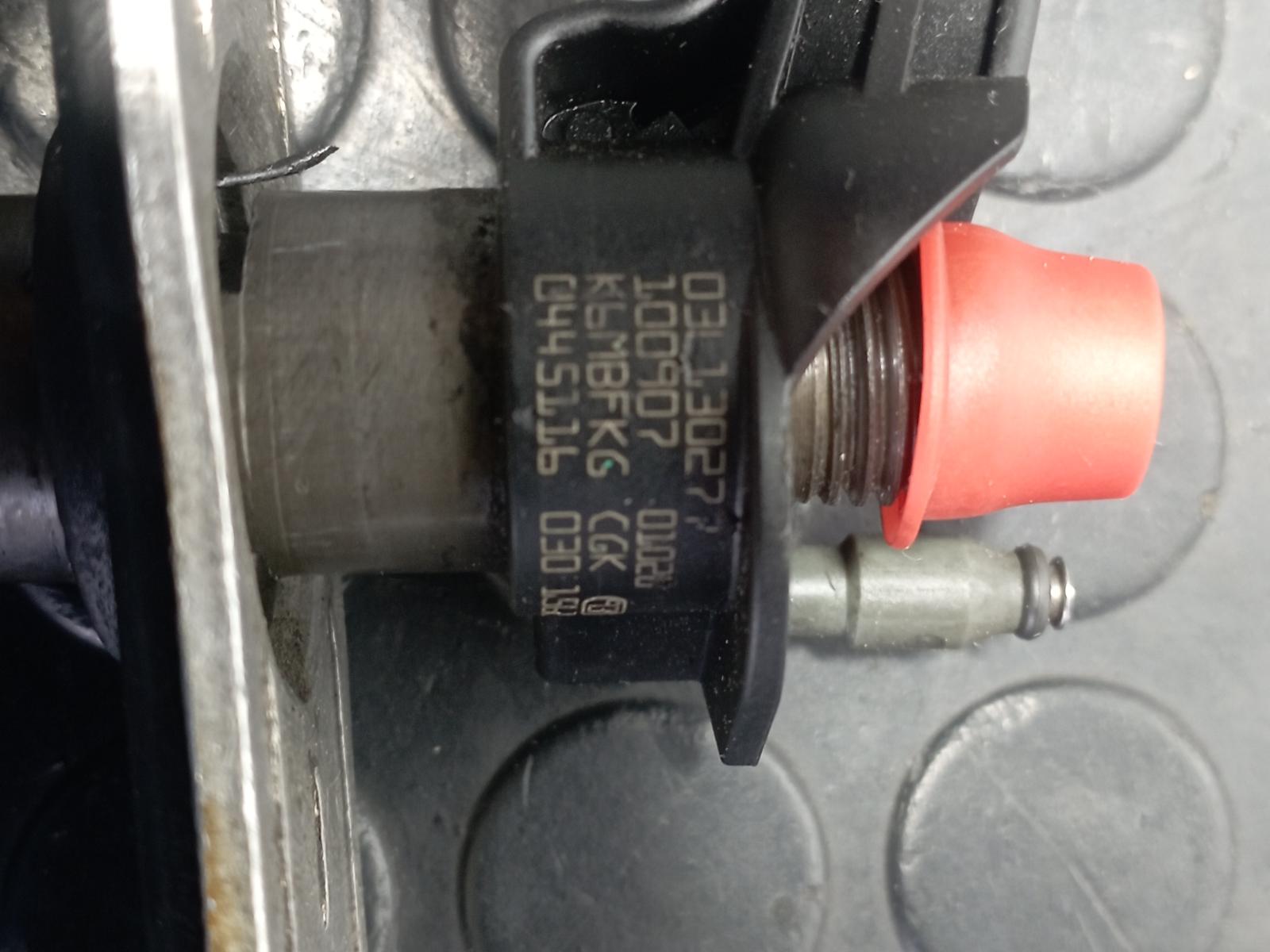 INYECTOR AUDI Q5 (8R) - vista 4