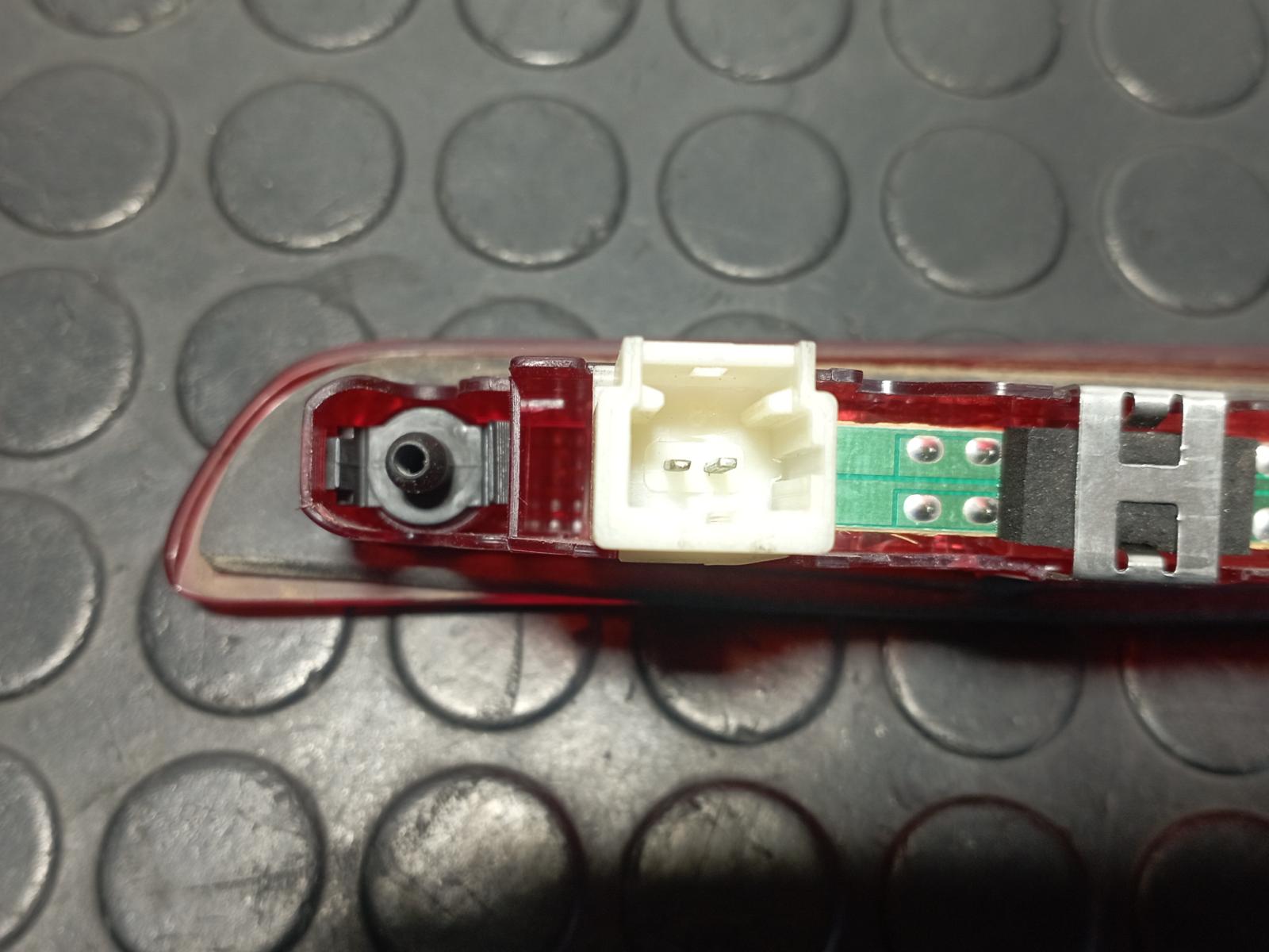 LUZ CENTRAL DE FRENO NISSAN QASHQAI (J10) - vista 4