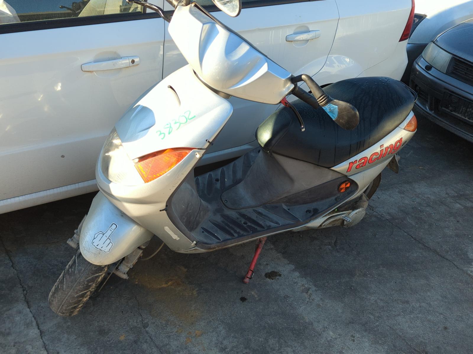 MOTOR  PEUGEOT VIVACITY - vista 7