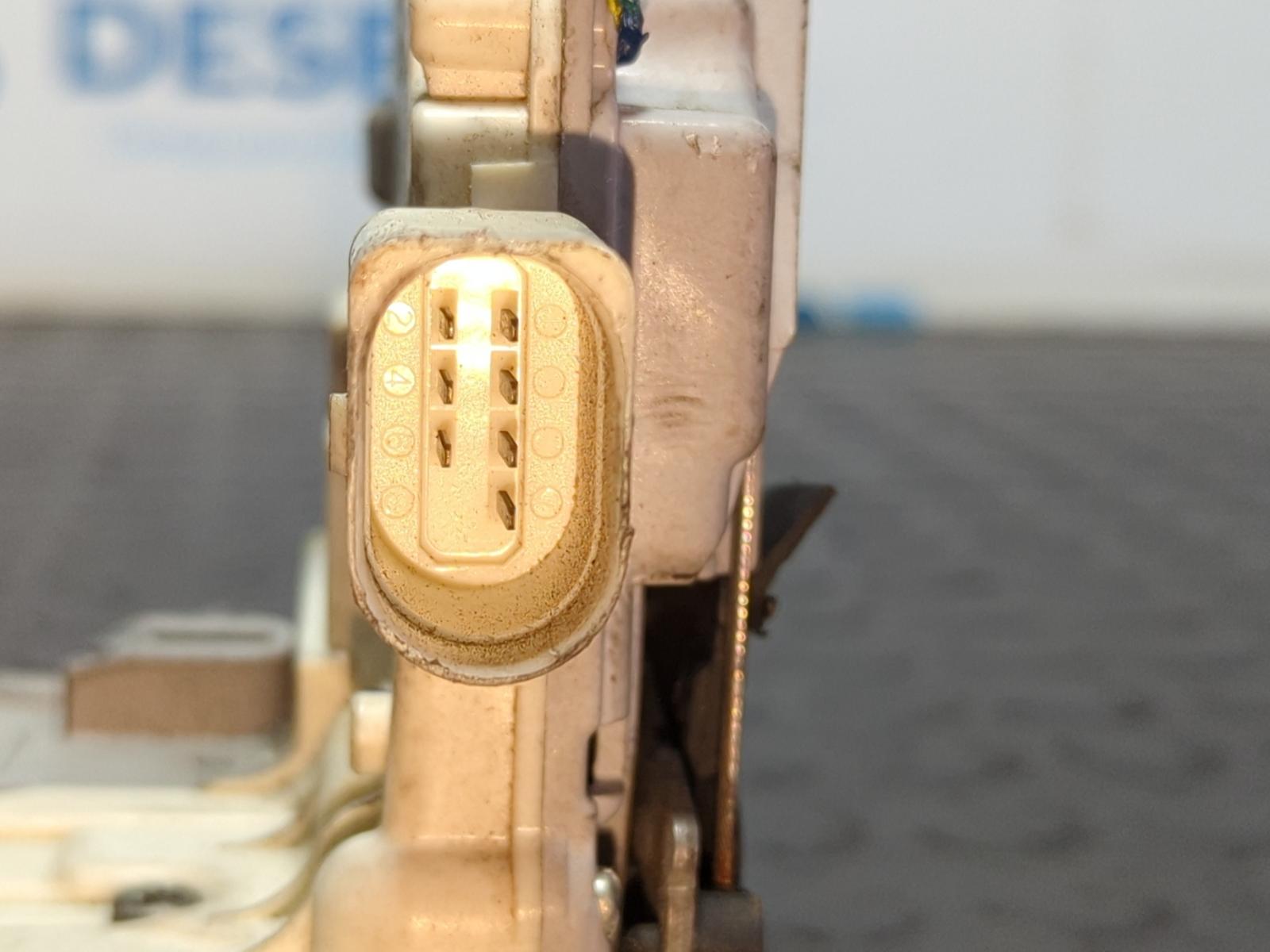 CERRADURA PUERTA TRASERA DERECHA SEAT LEON (1P1) - vista 2