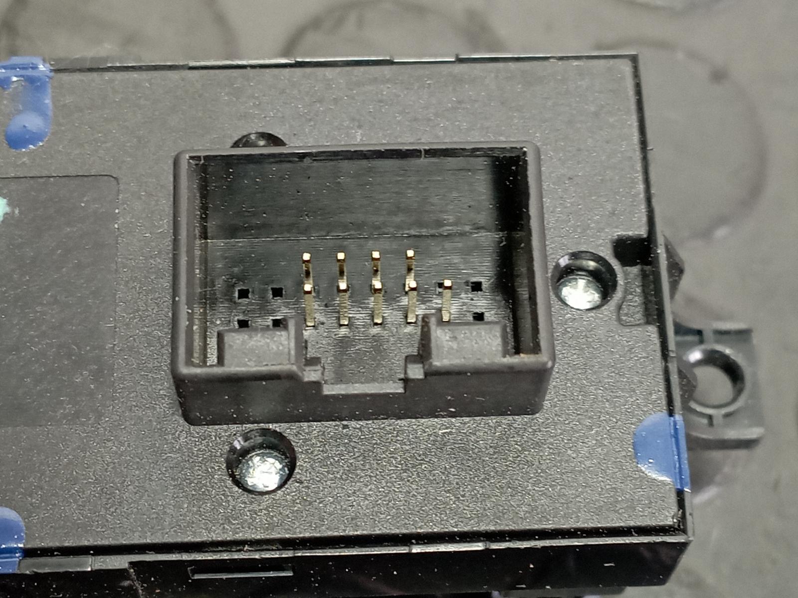 MANDO ELEVALUNAS DELANTERO IZQUIERDO SEAT LEON (1M1) - vista 2