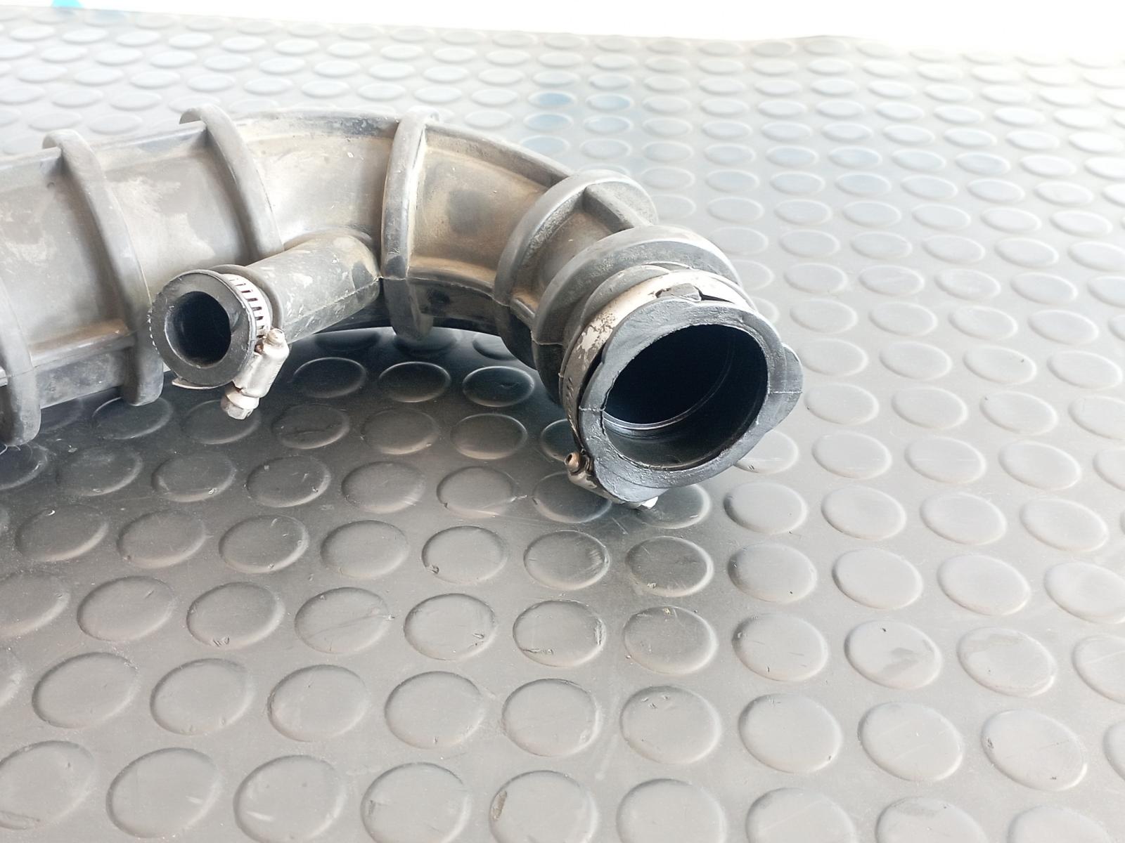 TUBO ASPIRACION ADMISION FORD TRANSIT CAJA CERRADA, CORTA (FY) (2000 =>) - vista 3