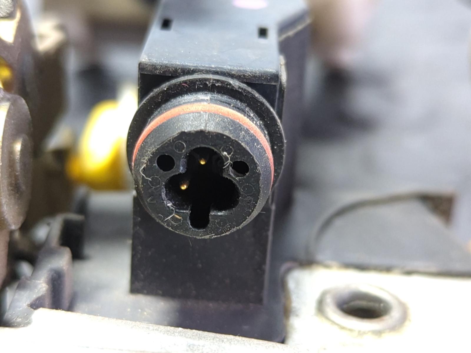 CERRADURA PUERTA DELANTERA IZQUIERDA MERCEDES-BENZ CLASE E (W124) - vista 4