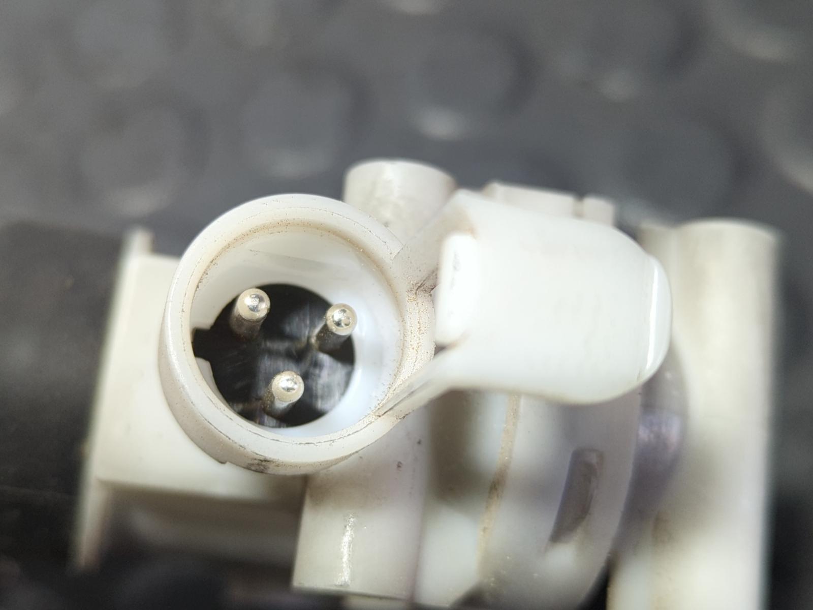 CERRADURA PUERTA DELANTERA IZQUIERDA MERCEDES-BENZ CLASE E (W124) - vista 5