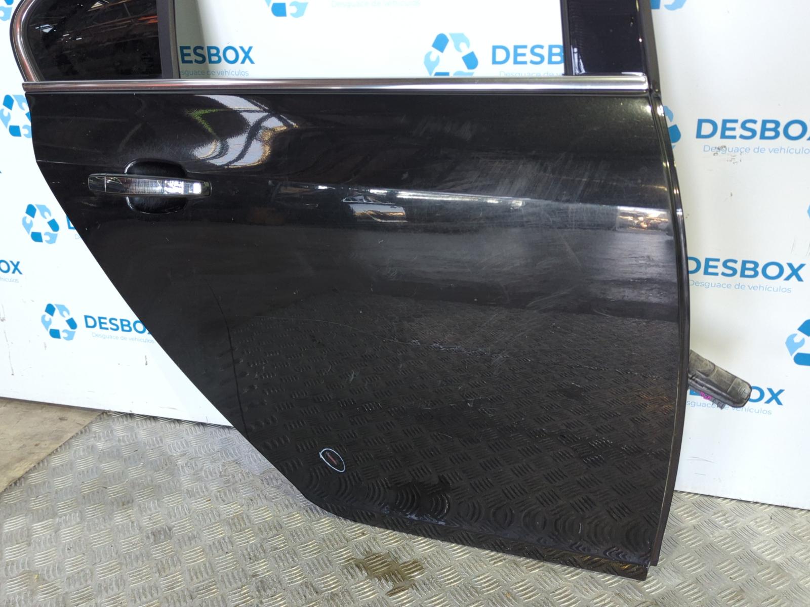 Recambio de PUERTA TRASERA DERECHA para OPEL INSIGNIA BERLINA A20DTH - NEGRO 2