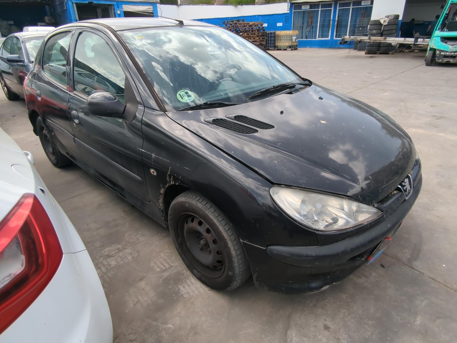 PEUGEOT 206 BERLINA