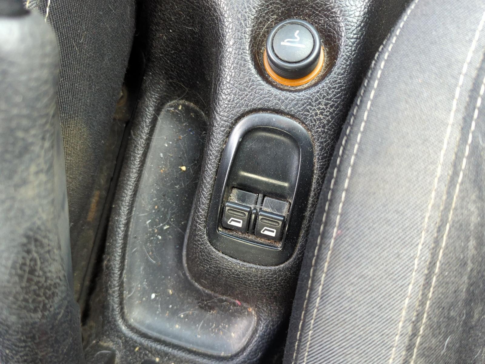 CERRADURA PUERTA TRASERA IZQUIERDA PEUGEOT 206 BERLINA - recambio desguace - vista 13